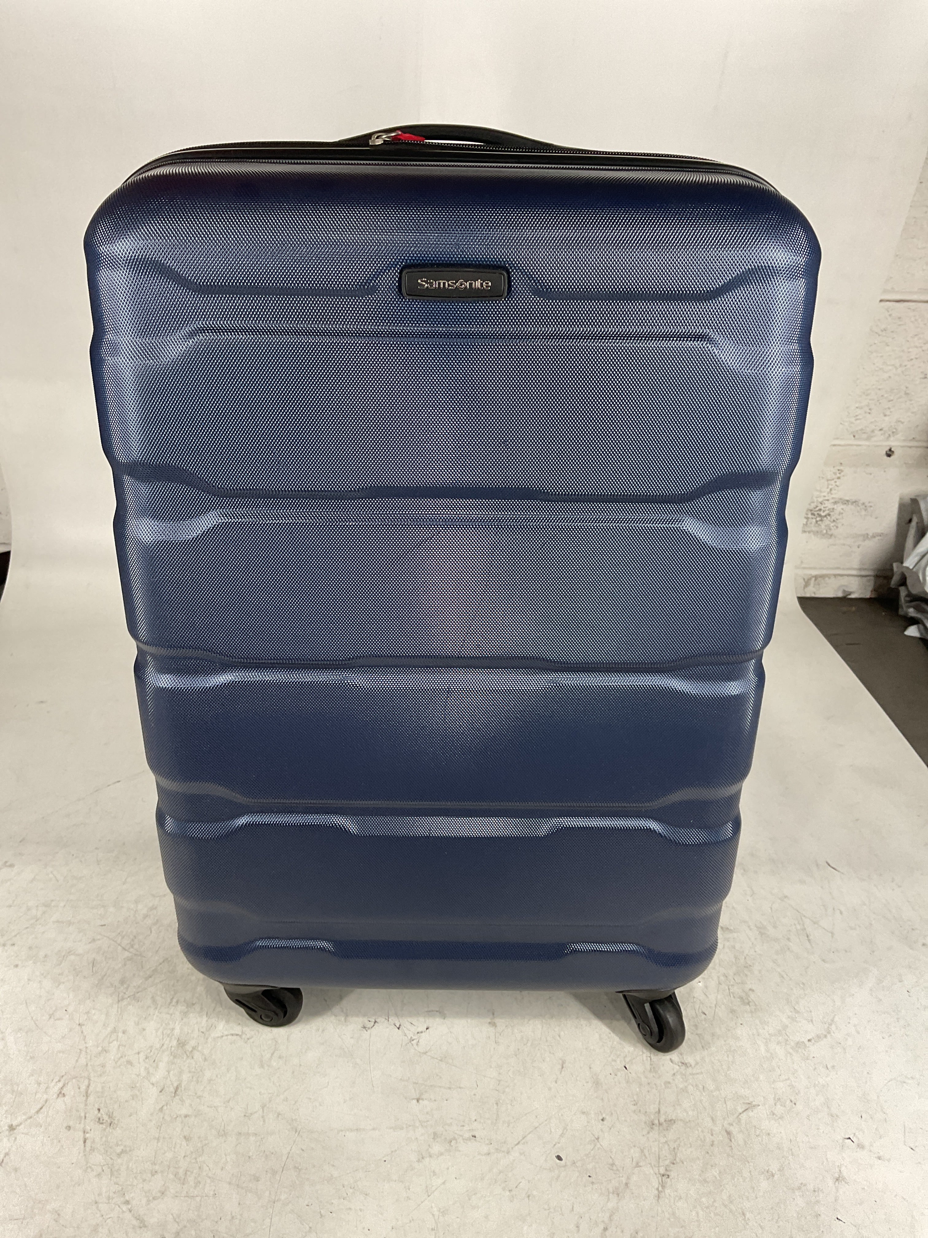 Samsonite Omni Pc Hardside Expandable Luggage with Spinner Wheels U17