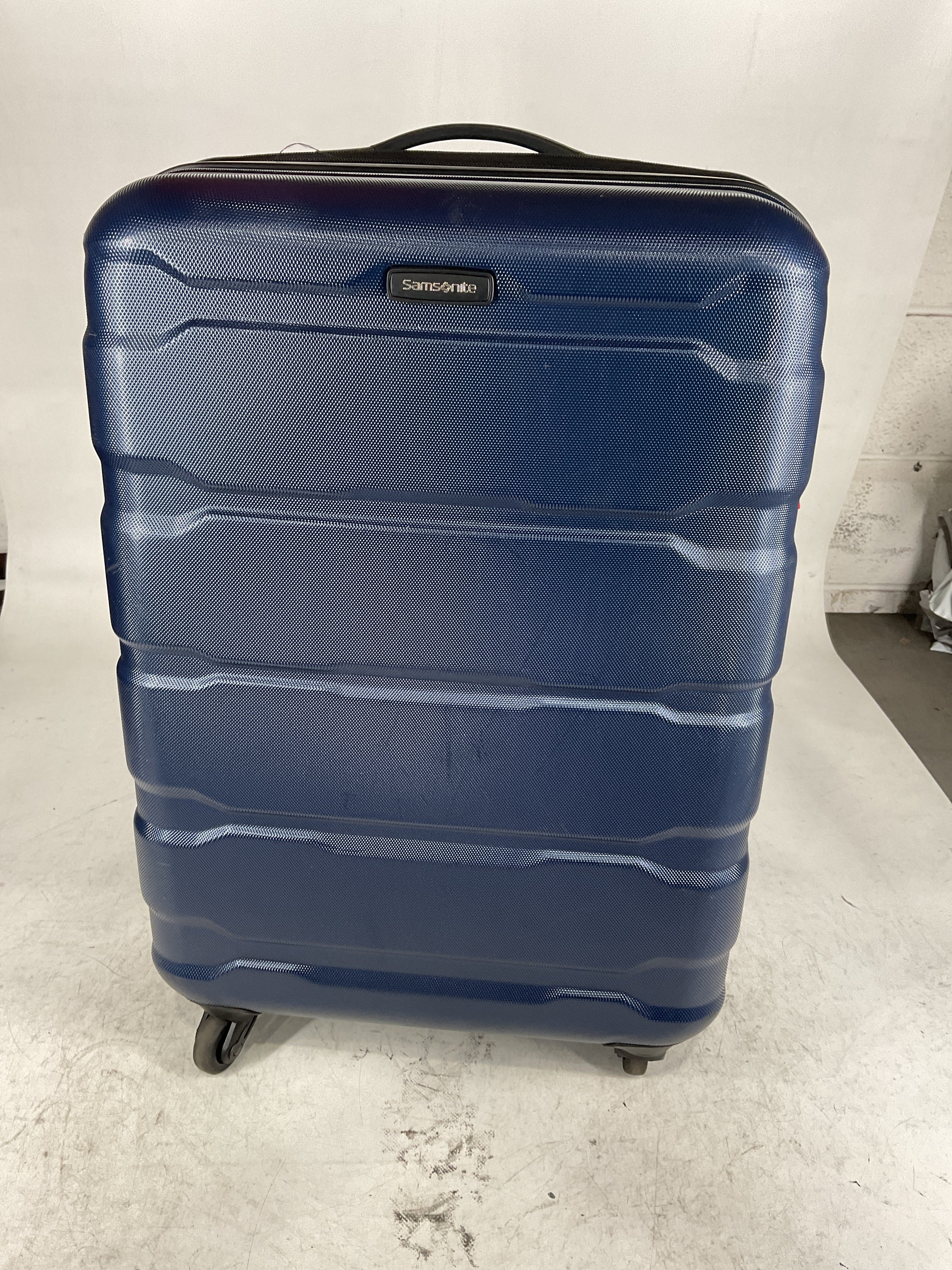 Samsonite Omni Pc Hardside Expandable Luggage with Spinner Wheels U18