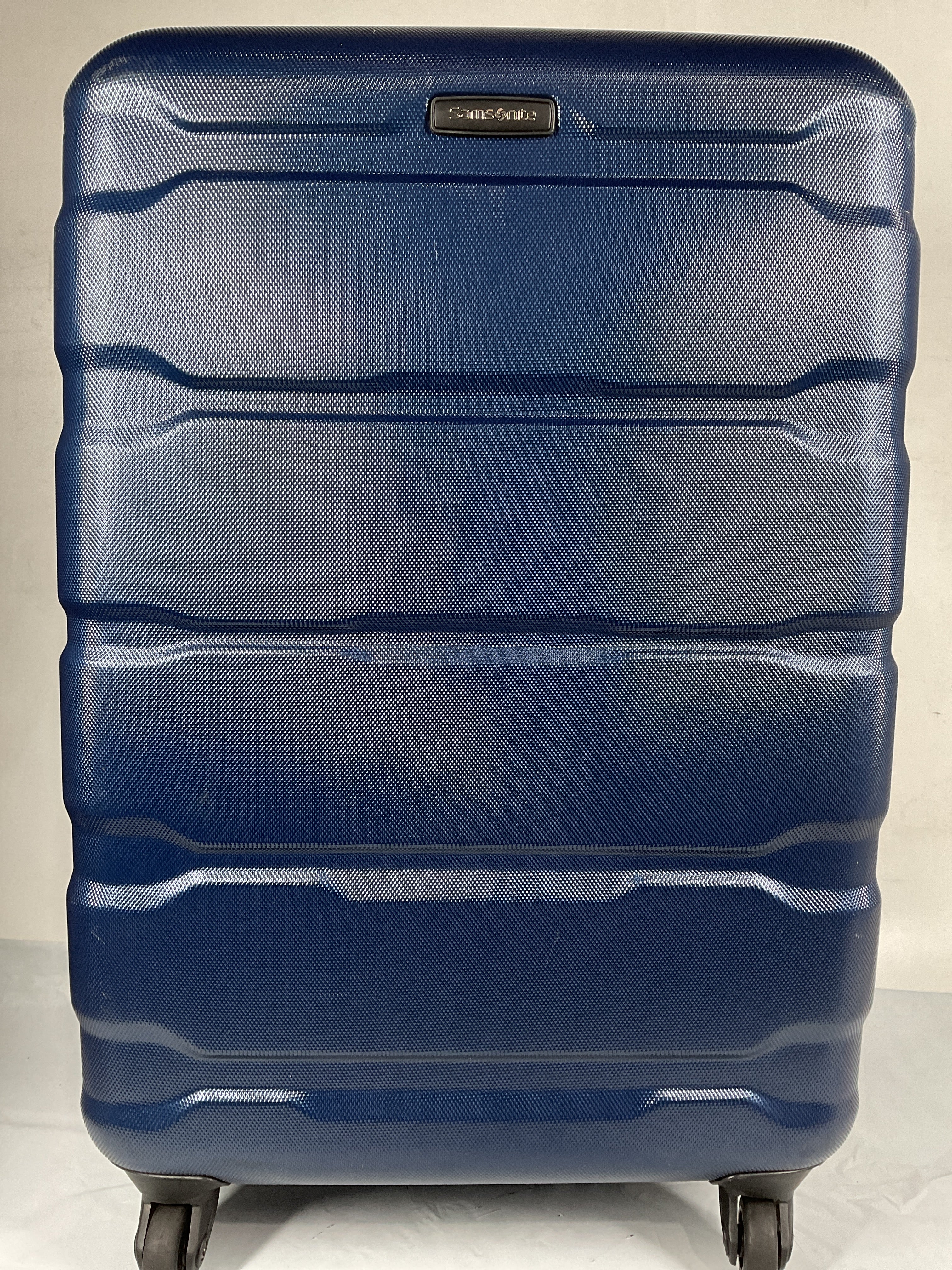 Samsonite Omni Pc Hardside Expandable Luggage with Spinner Wheels ( Navy , Checked-Medium 24-Inch ) Navy Checked Medium 24 Inch U40