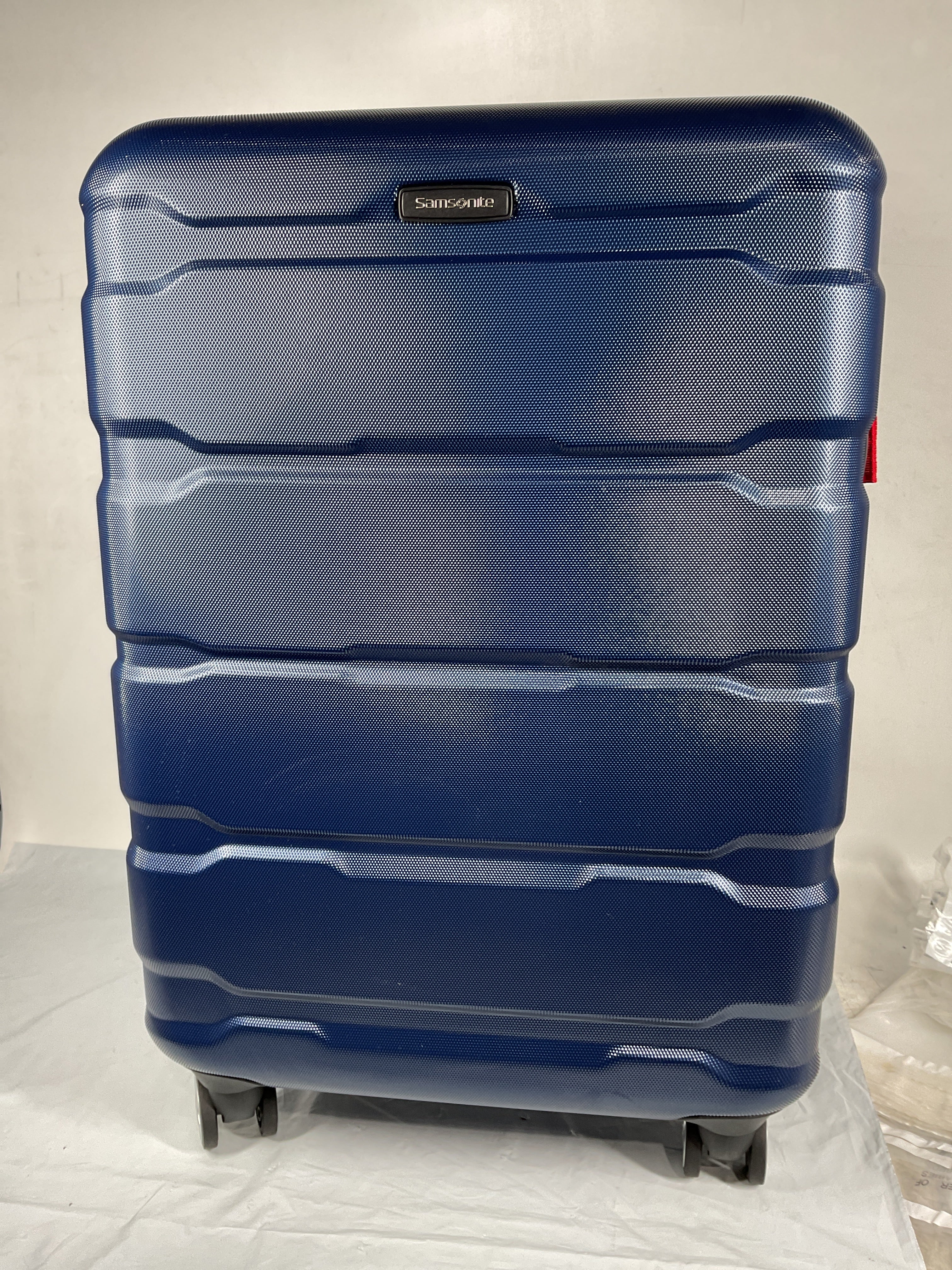 Samsonite Omni Checked-Medium 24-Inch PC Hardside Expandable Luggage with Spinner Wheels ( Navy , Checked-Medium 24-Inch ) Navy Checked Medium 24 Inch U42