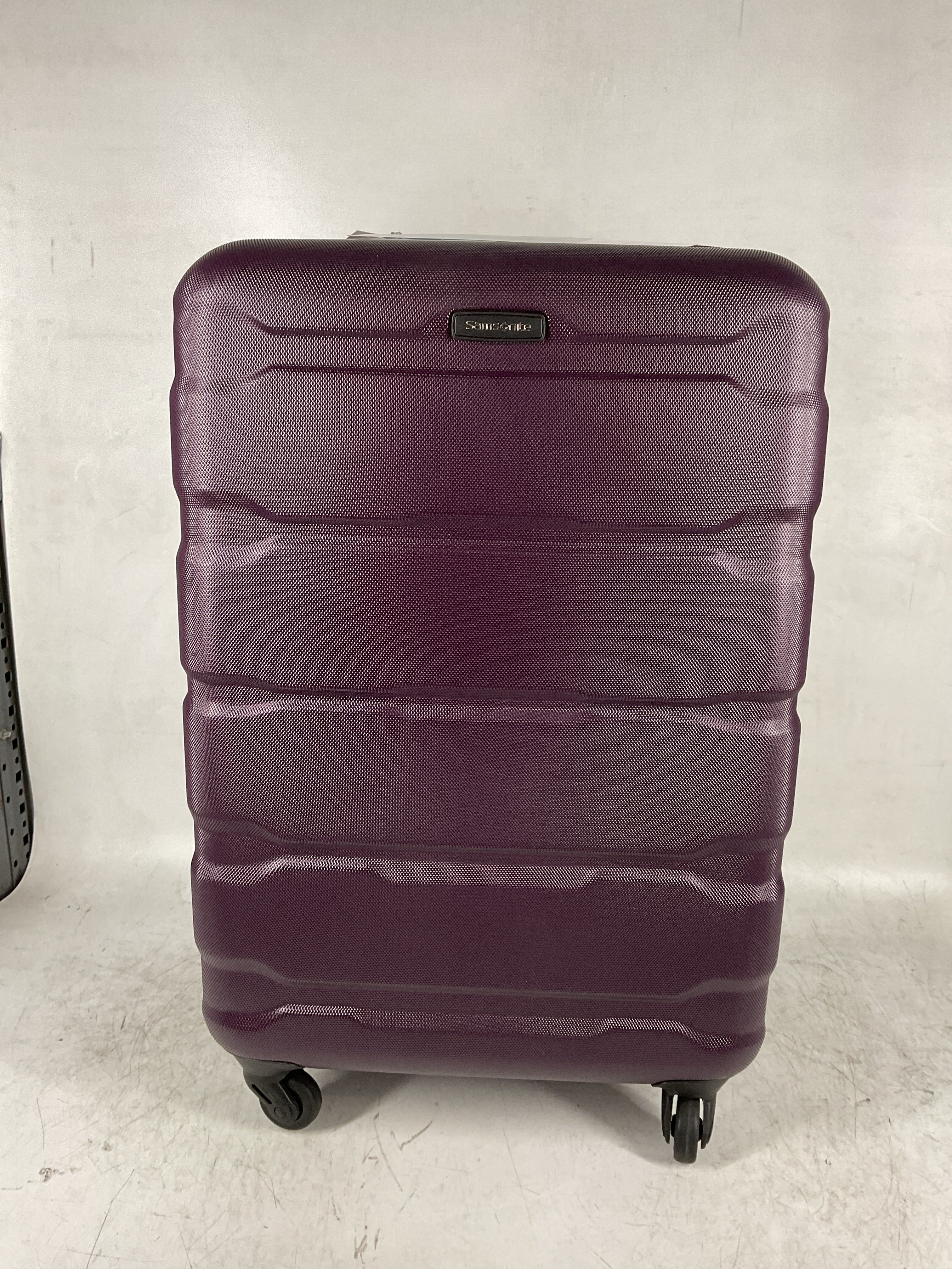 Samsonite Omni Pc Hardside Expandable Luggage with Spinner Wheels ( Purple , Checked-Medium 24-Inch ) Purple Checked Medium 24 Inch U21
