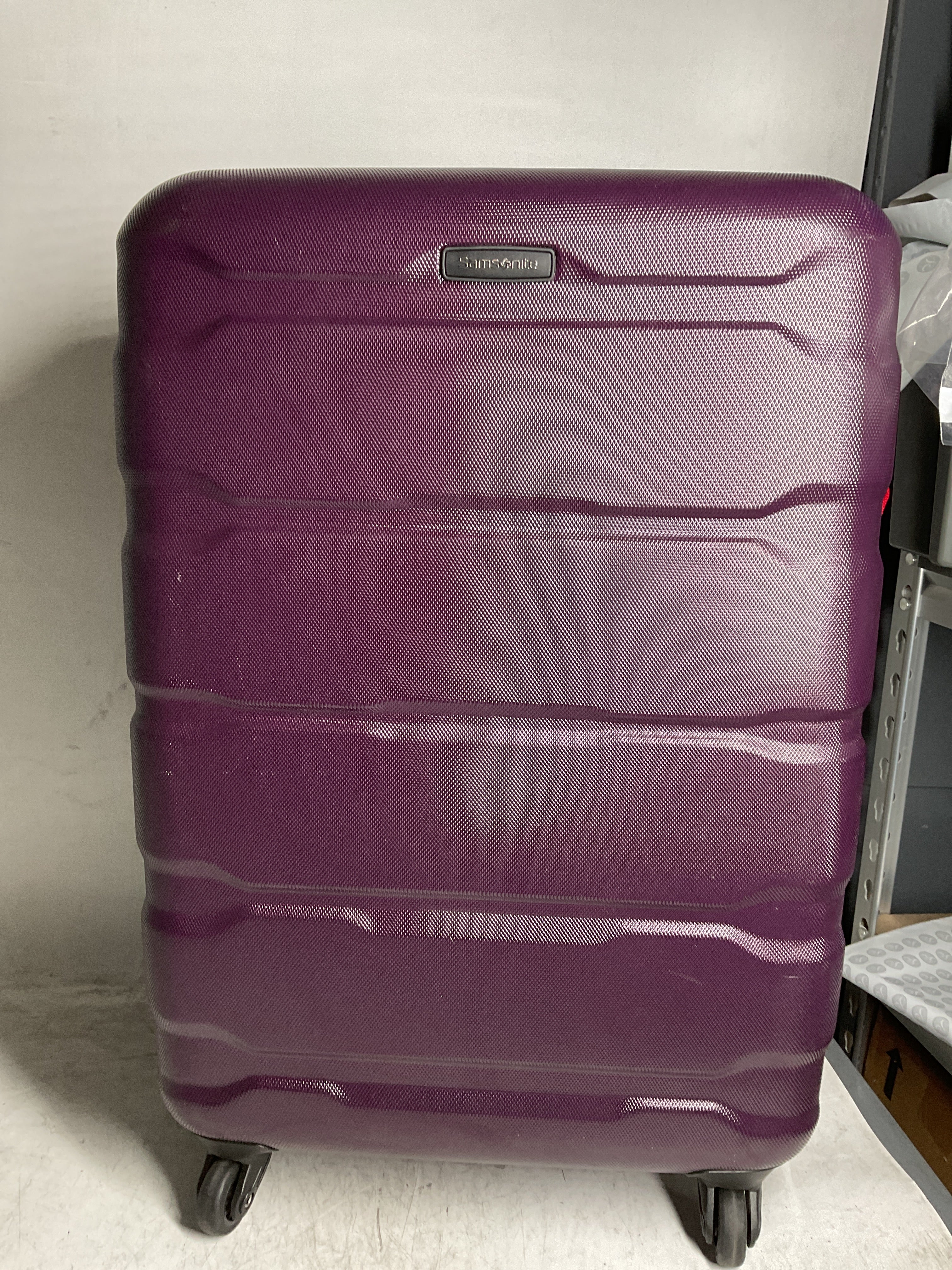Samsonite Omni Pc Hardside Expandable Luggage with Spinner Wheels ( Purple , Checked-Medium 24-Inch ) Purple Checked Medium 24 Inch U23