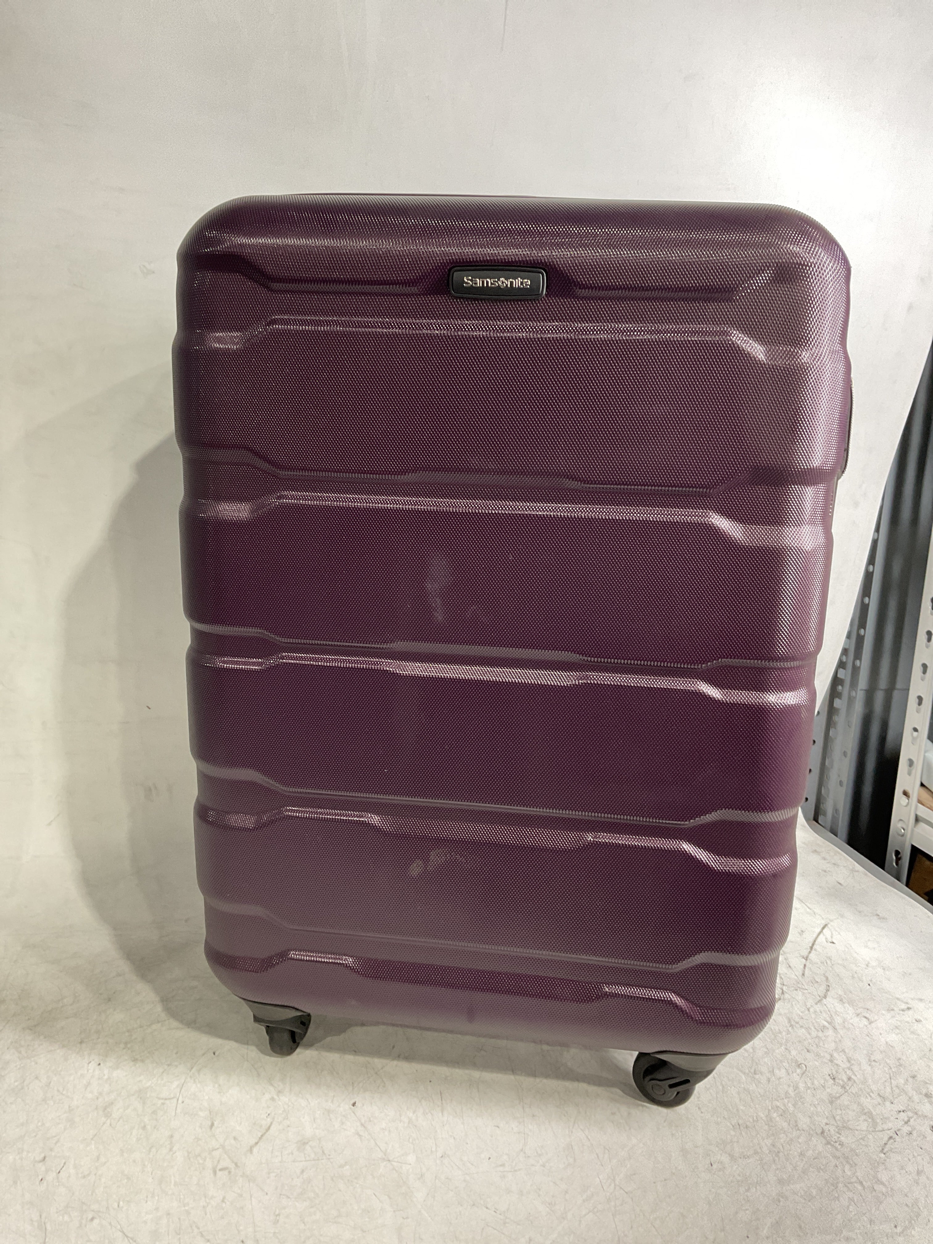 Samsonite Omni Pc Hardside Expandable Luggage with Spinner Wheels ( Purple , Checked-Medium 24-Inch ) Purple Checked Medium 24 Inch U27