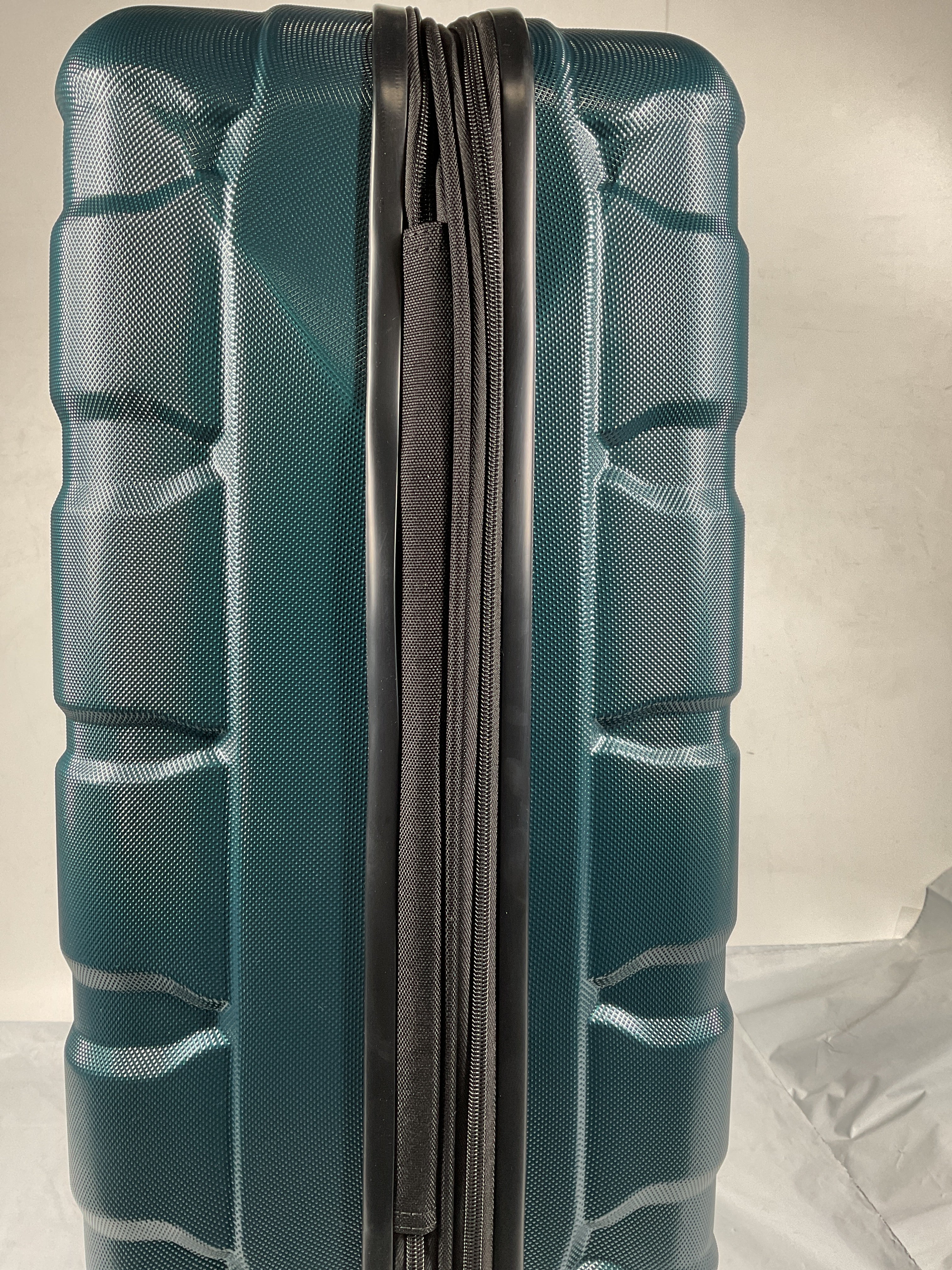 Samsonite Omni Pc Hardside Expandable Luggage with Spinner Wheels ( Teal , Checked-Medium 24-Inch ) Teal Checked Medium 24 Inch U20