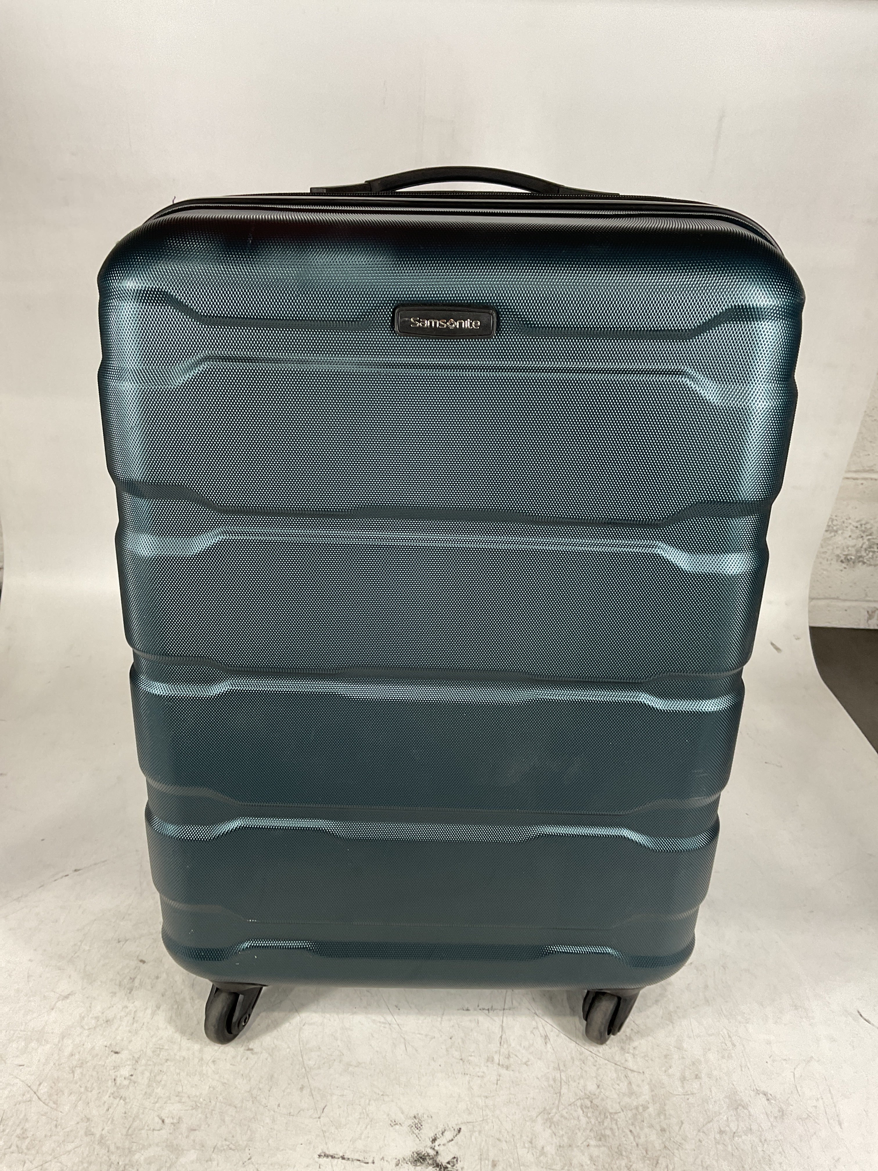 Samsonite Omni Pc Hardside Expandable Luggage with Spinner Wheels U7