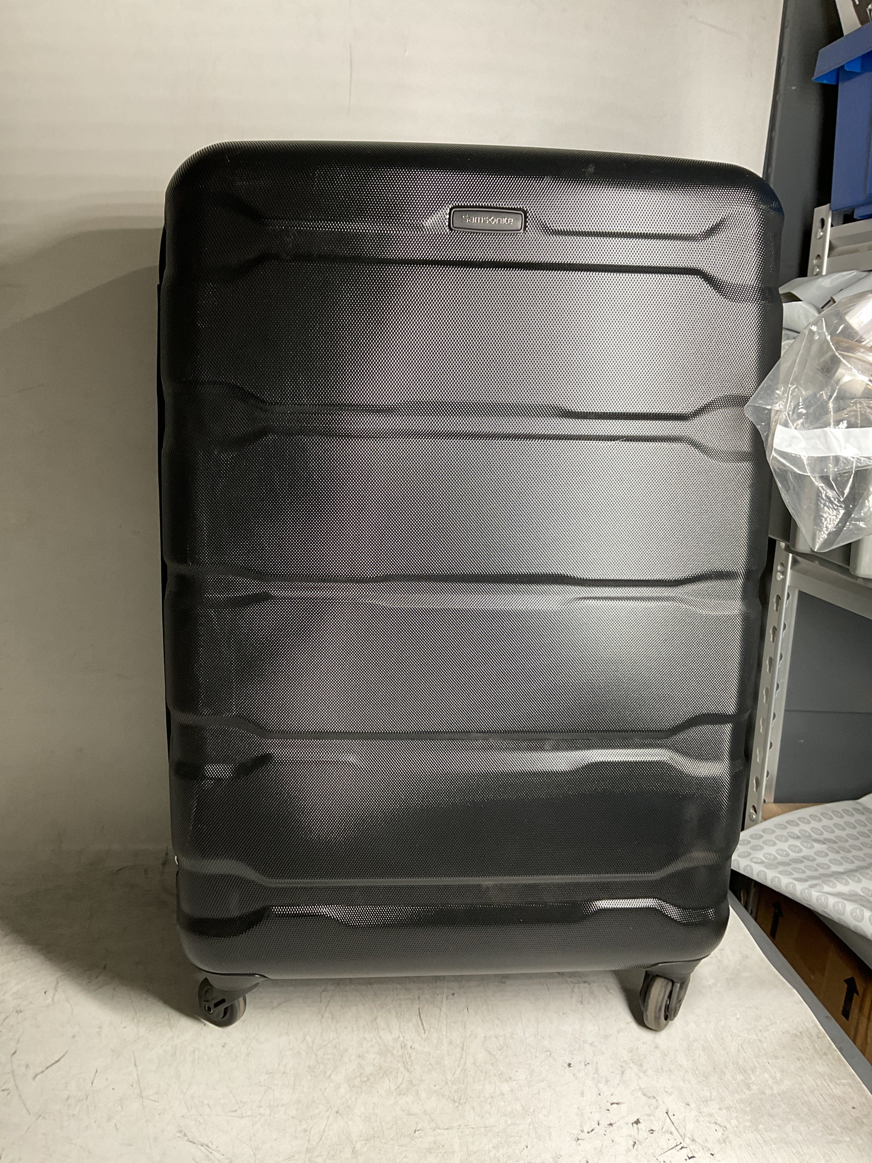 Samsonite Omni Pc Hardside Expandable Luggage with Spinner Wheels ( Black , Checked-Large 28-Inch ) Black Checked Large 28 Inch U28
