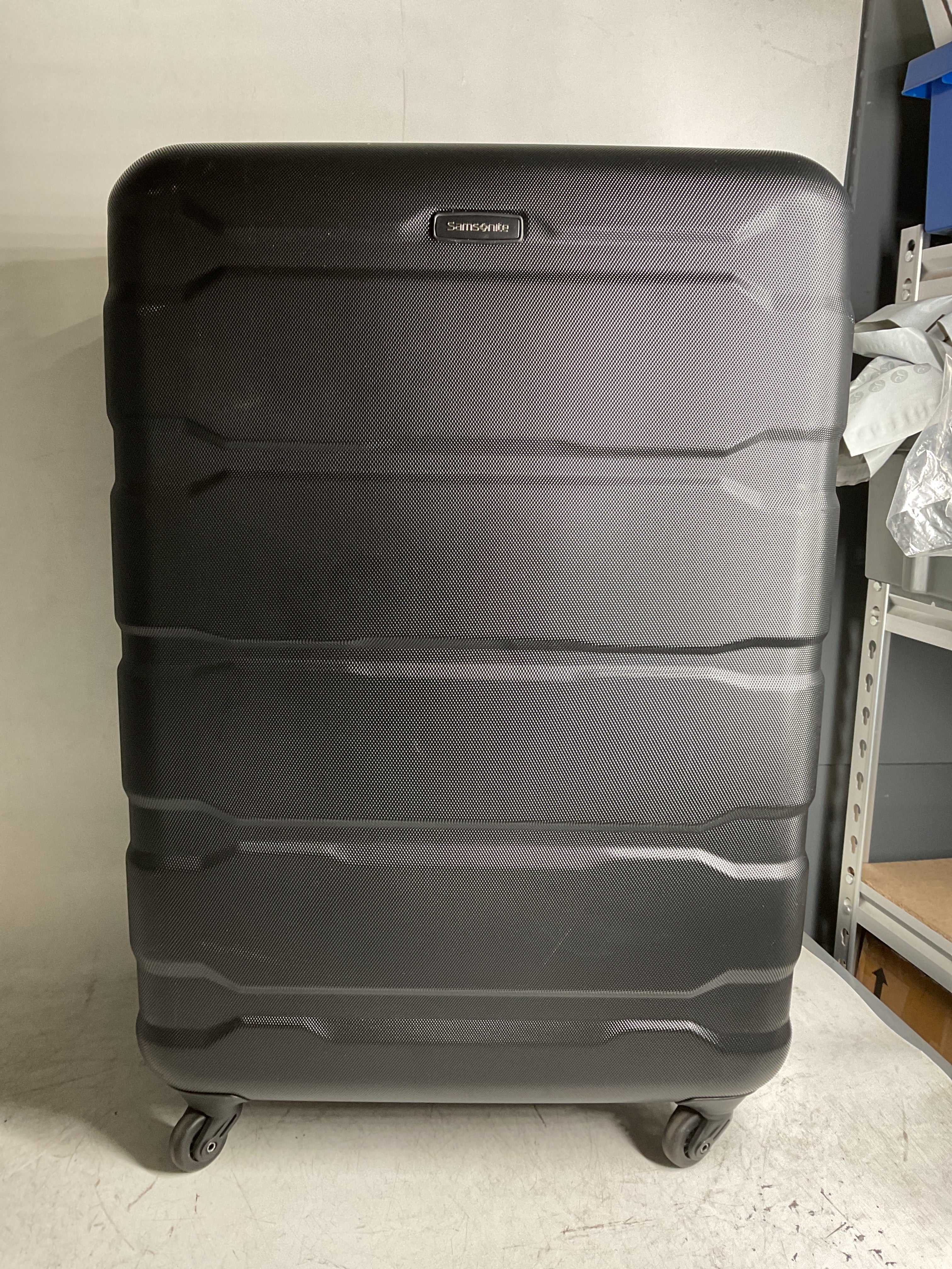 Samsonite Omni Pc Hardside Expandable Luggage with Spinner Wheels ( Black , Checked-Large 28-Inch ) Black Checked Large 28 Inch U33