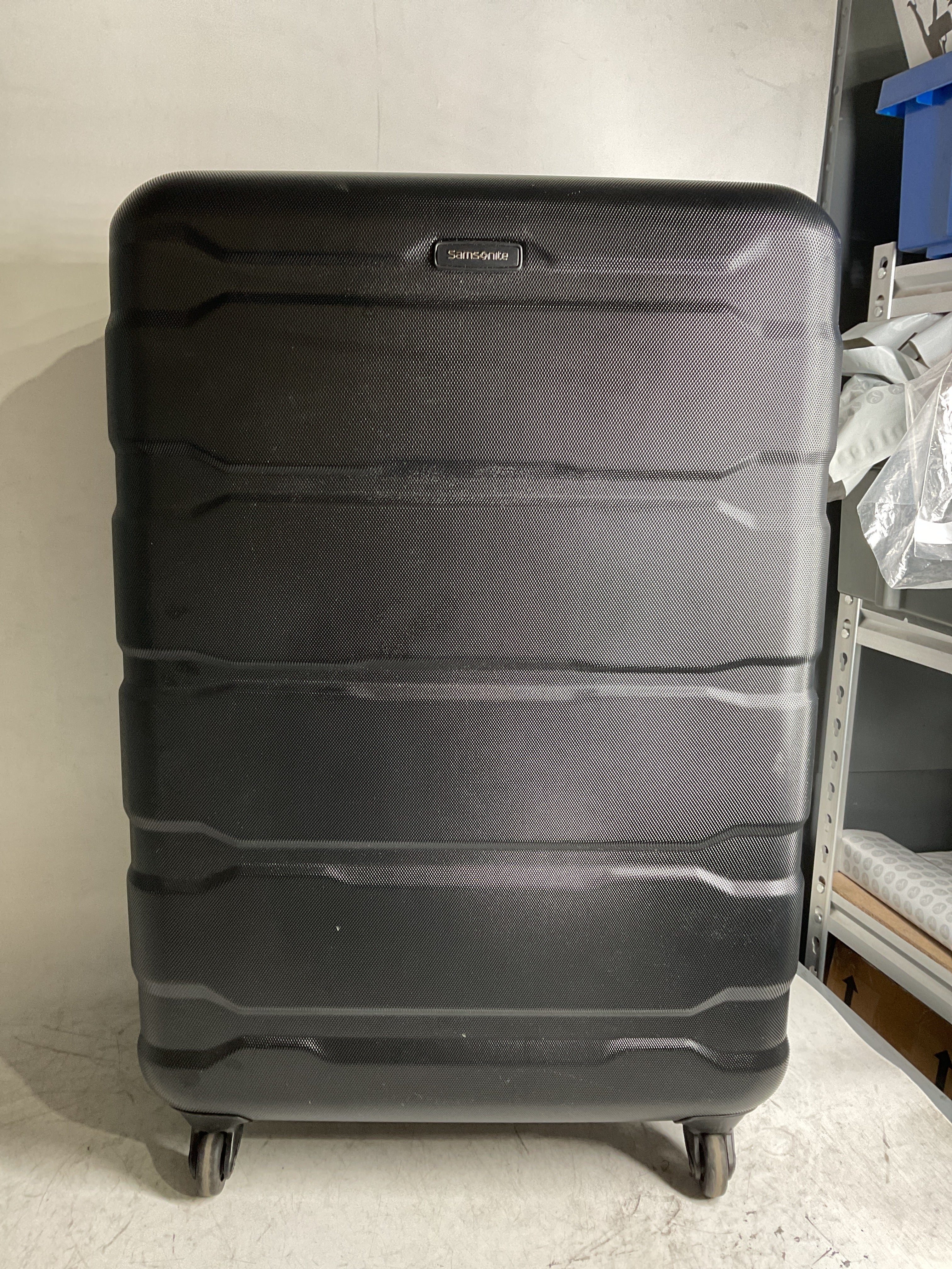Samsonite Omni Pc Hardside Expandable Luggage with Spinner Wheels ( Black , Checked-Large 28-Inch ) Black Checked Large 28 Inch U34