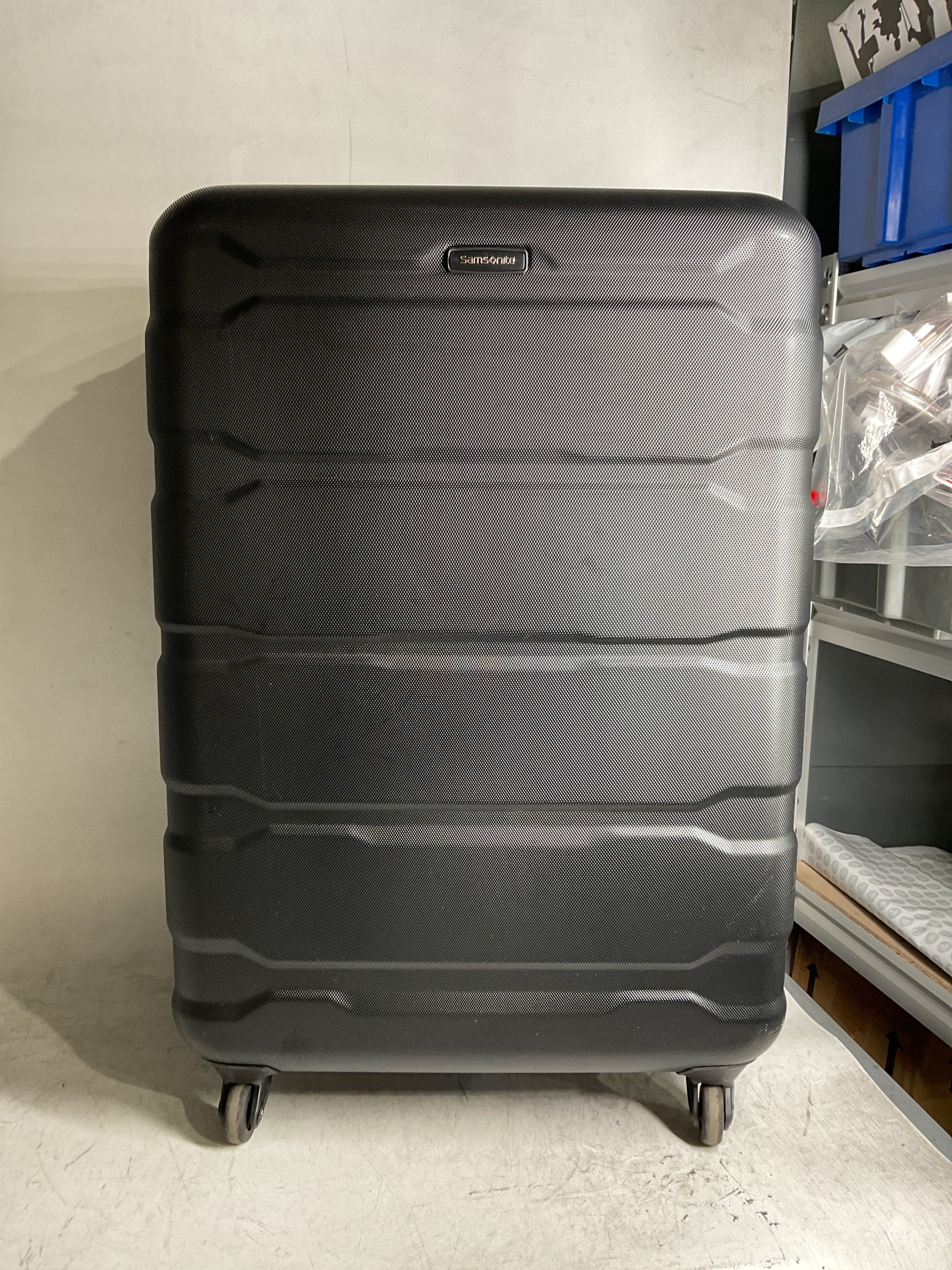Samsonite Omni Pc Hardside Expandable Luggage with Spinner Wheels ( Black , Checked-Large 28-Inch ) Black Checked Large 28 Inch U36