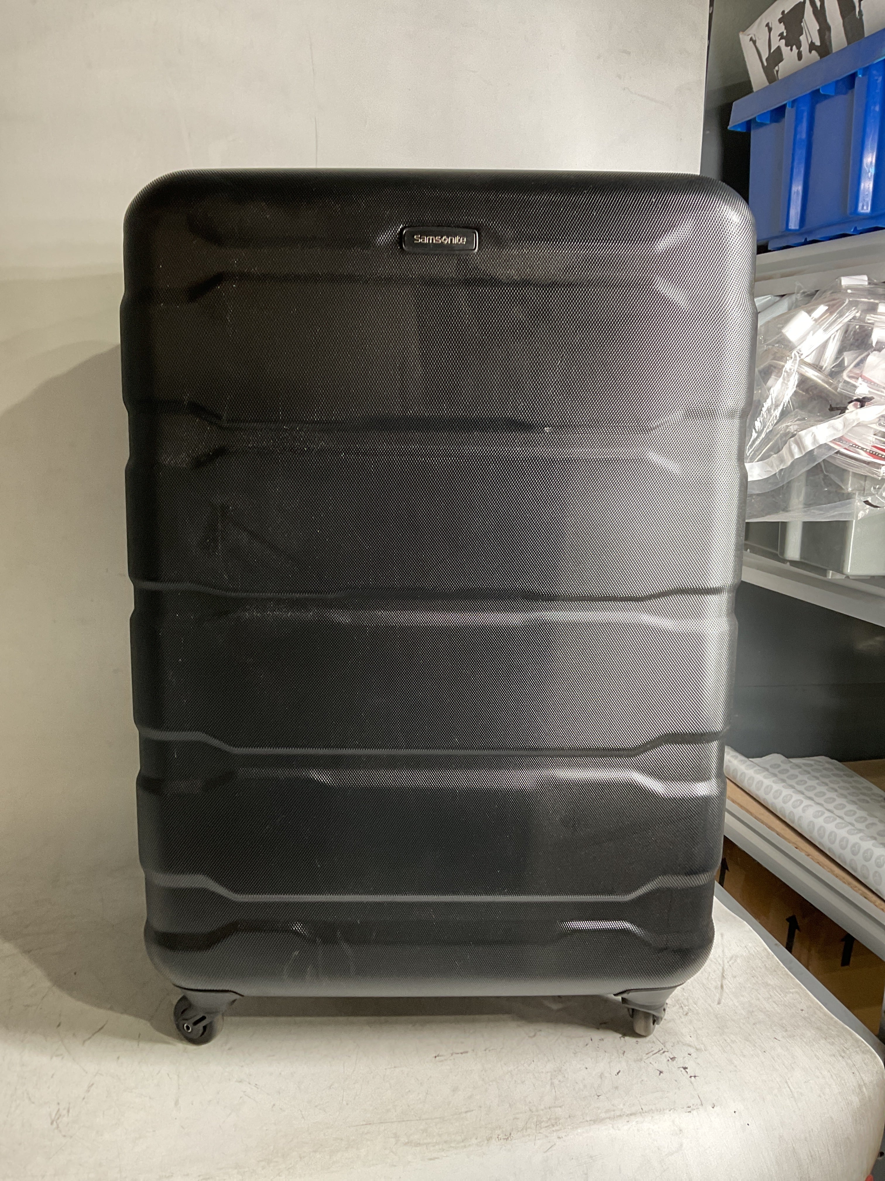 Samsonite Omni Pc Hardside Expandable Luggage with Spinner Wheels ( Black , Checked-Large 28-Inch ) Black Checked Large 28 Inch U38