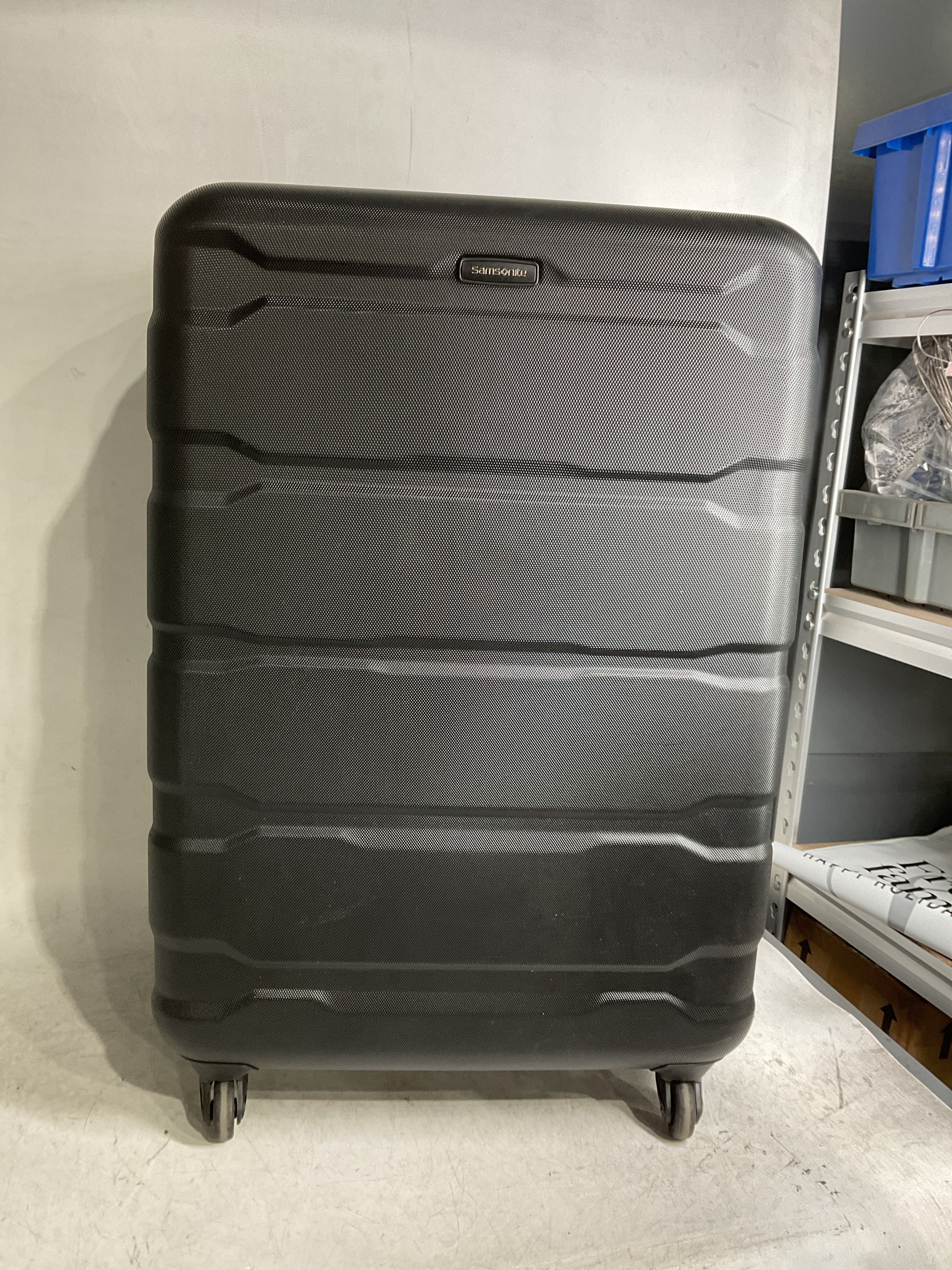 Samsonite Omni Pc Hardside Expandable Luggage with Spinner Wheels ( Black , Checked-Large 28-Inch ) Black Checked Large 28 Inch U41