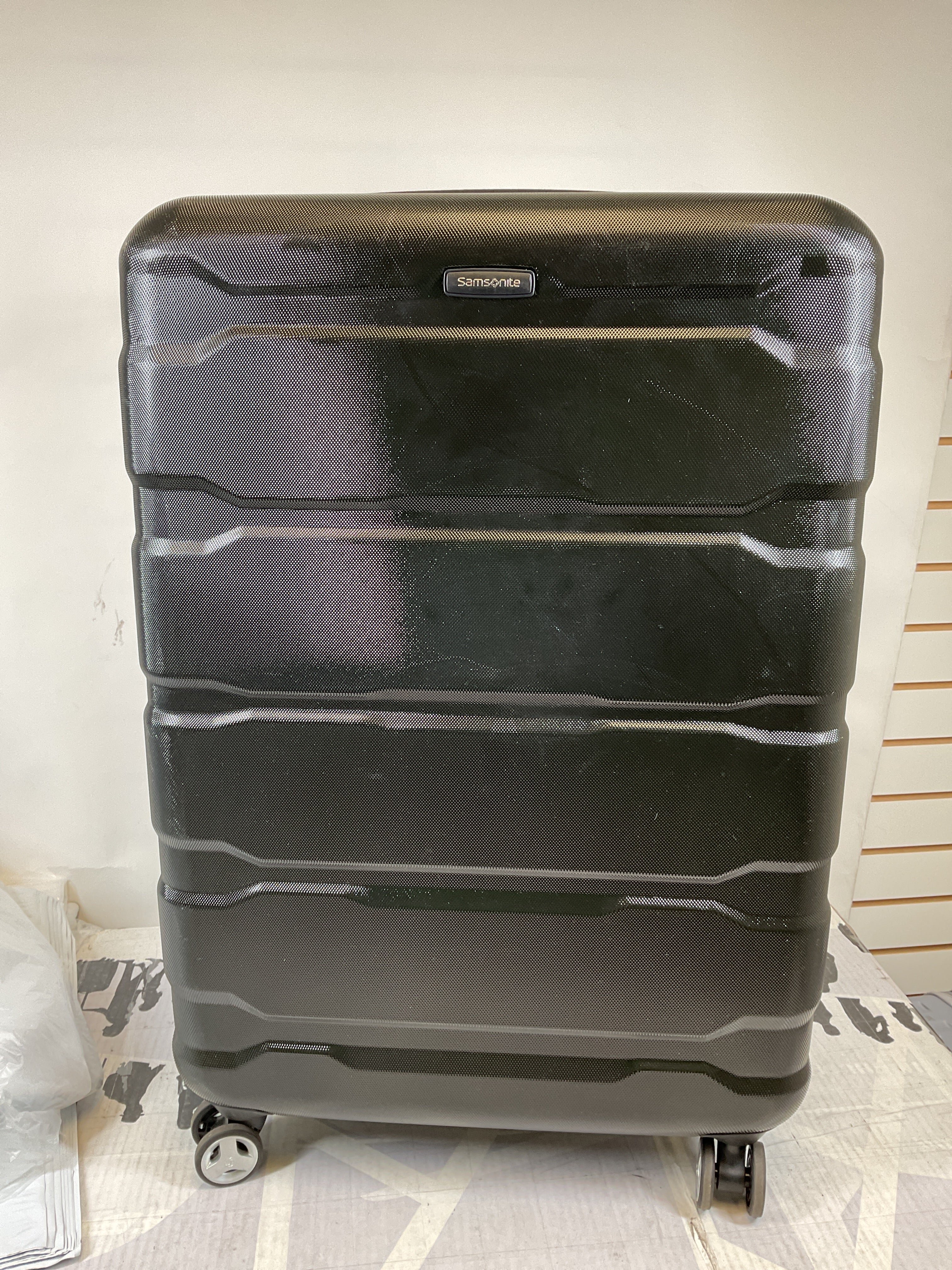 Samsonite Omni Checked-Large 28-Inch PC Hardside Expandable Luggage with Spinner Wheels ( Black , Checked-Large 28-Inch ) Black Checked Large 28 Inch U60