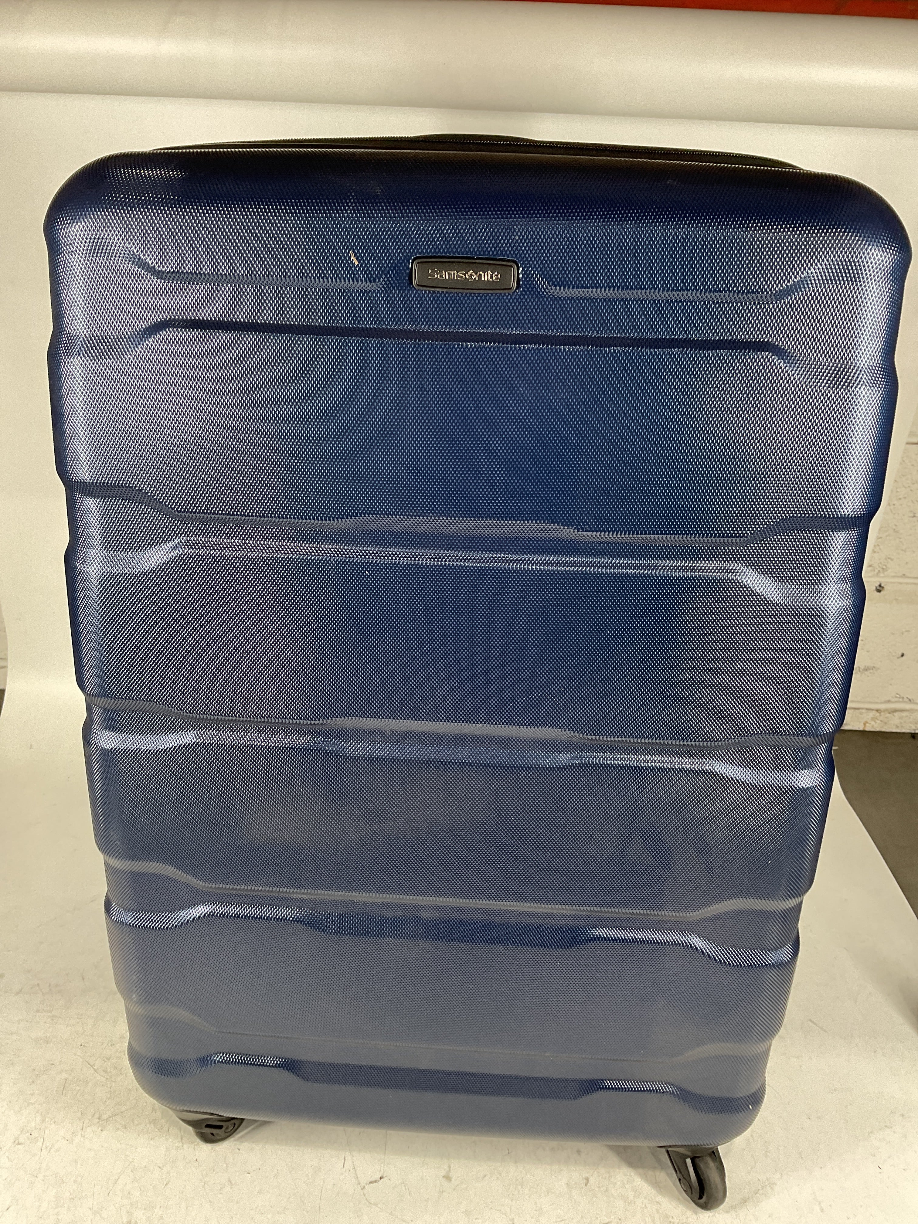 Samsonite Omni Pc Hardside Expandable Luggage with Spinner Wheels U17