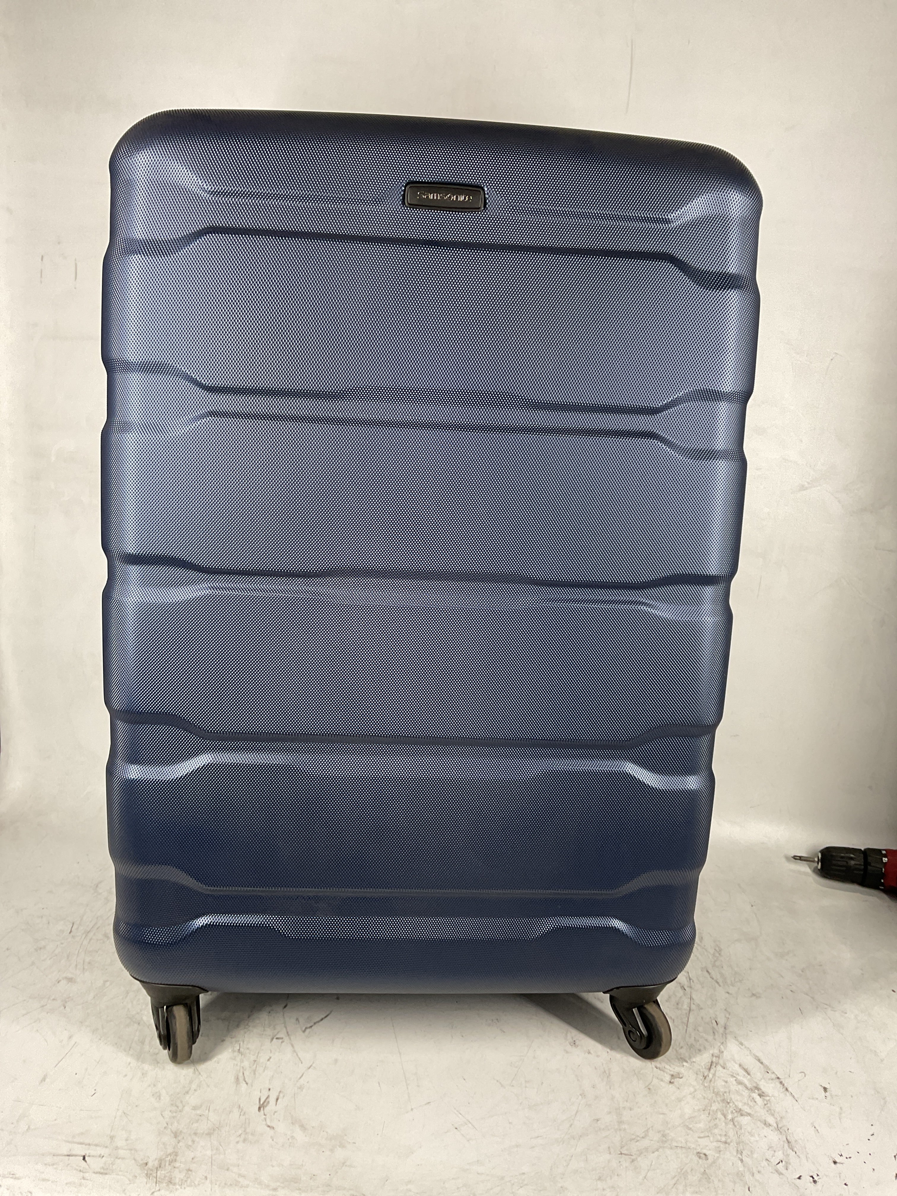Samsonite Omni Pc Hardside Expandable Luggage with Spinner Wheels Navy Checked Large 28 Inch U56