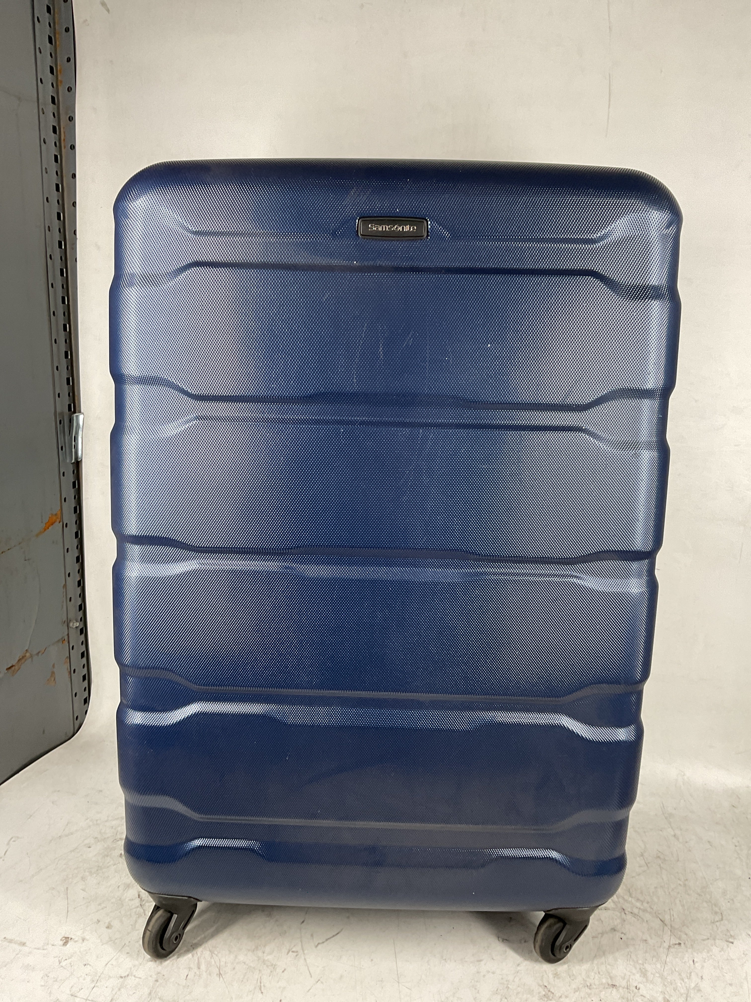 Samsonite Omni Pc Hardside Expandable Luggage with Spinner Wheels ( Navy , Checked-Large 28-Inch ) Navy Checked Large 28 Inch U58