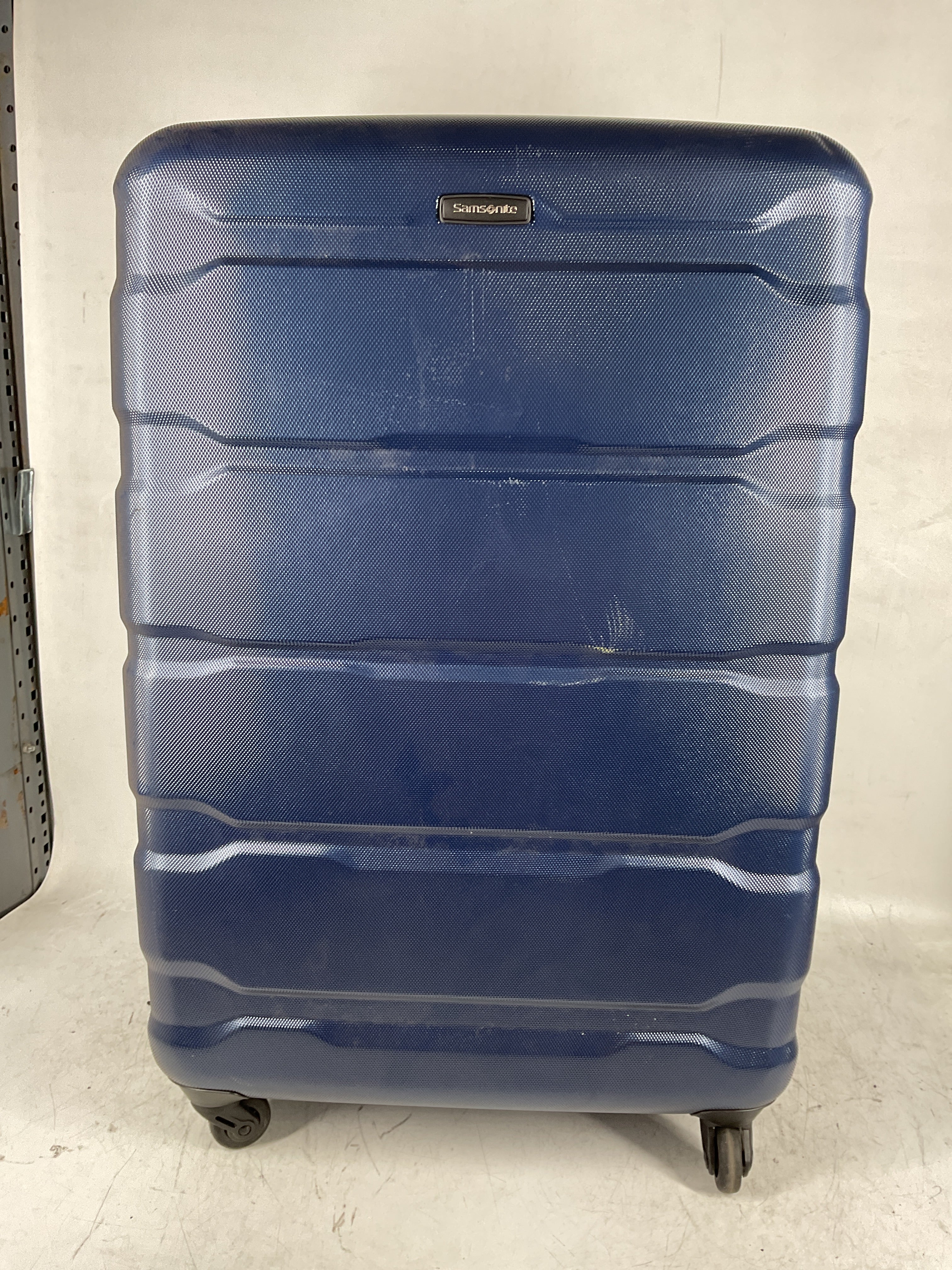 Samsonite Omni Pc Hardside Expandable Luggage with Spinner Wheels ( Navy , Checked-Large 28-Inch ) Navy Checked Large 28 Inch U59