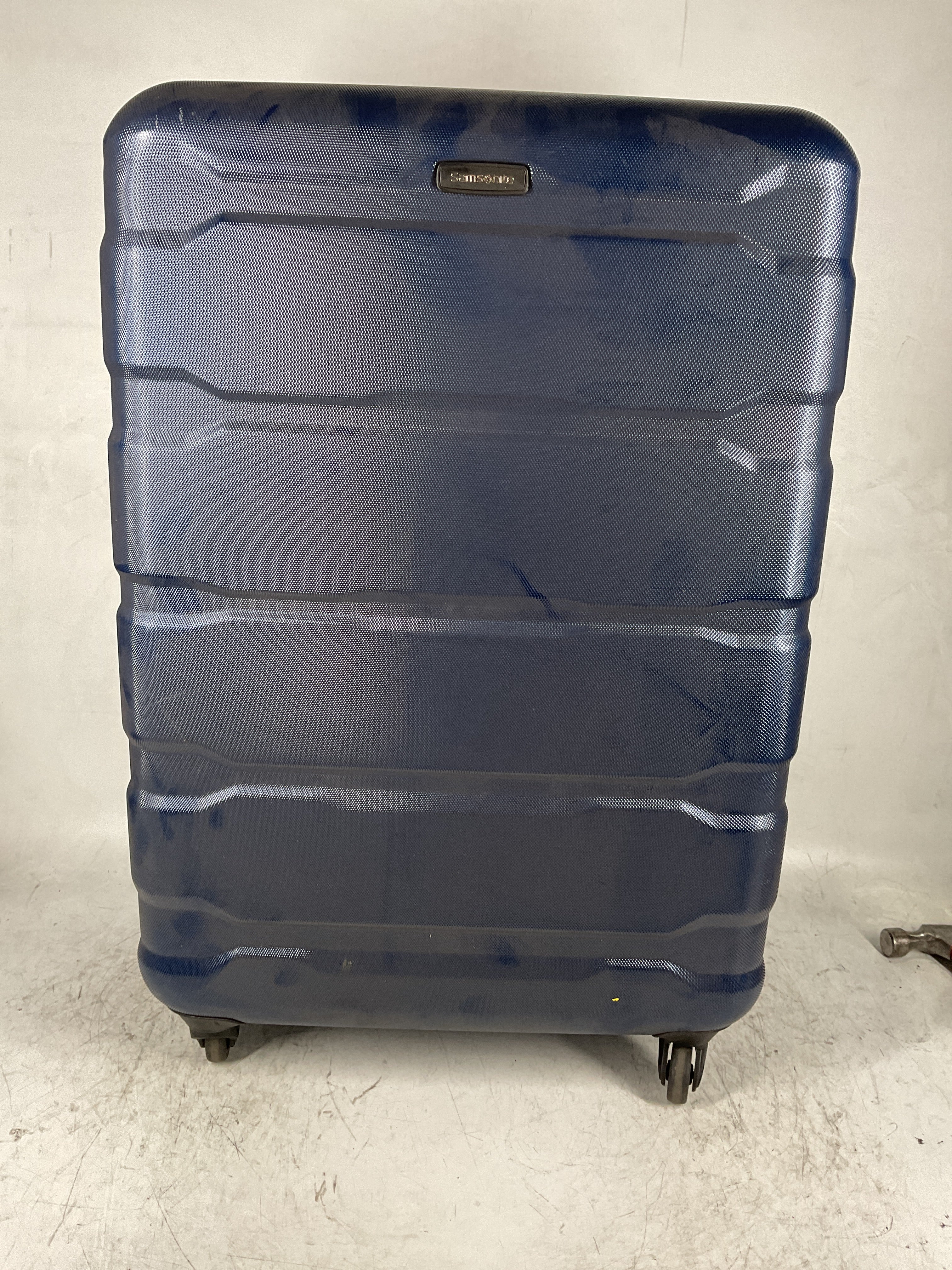 Samsonite Omni Pc Hardside Expandable Luggage with Spinner Wheels ( Navy , Checked-Large 28-Inch ) Navy Checked Large 28 Inch U63