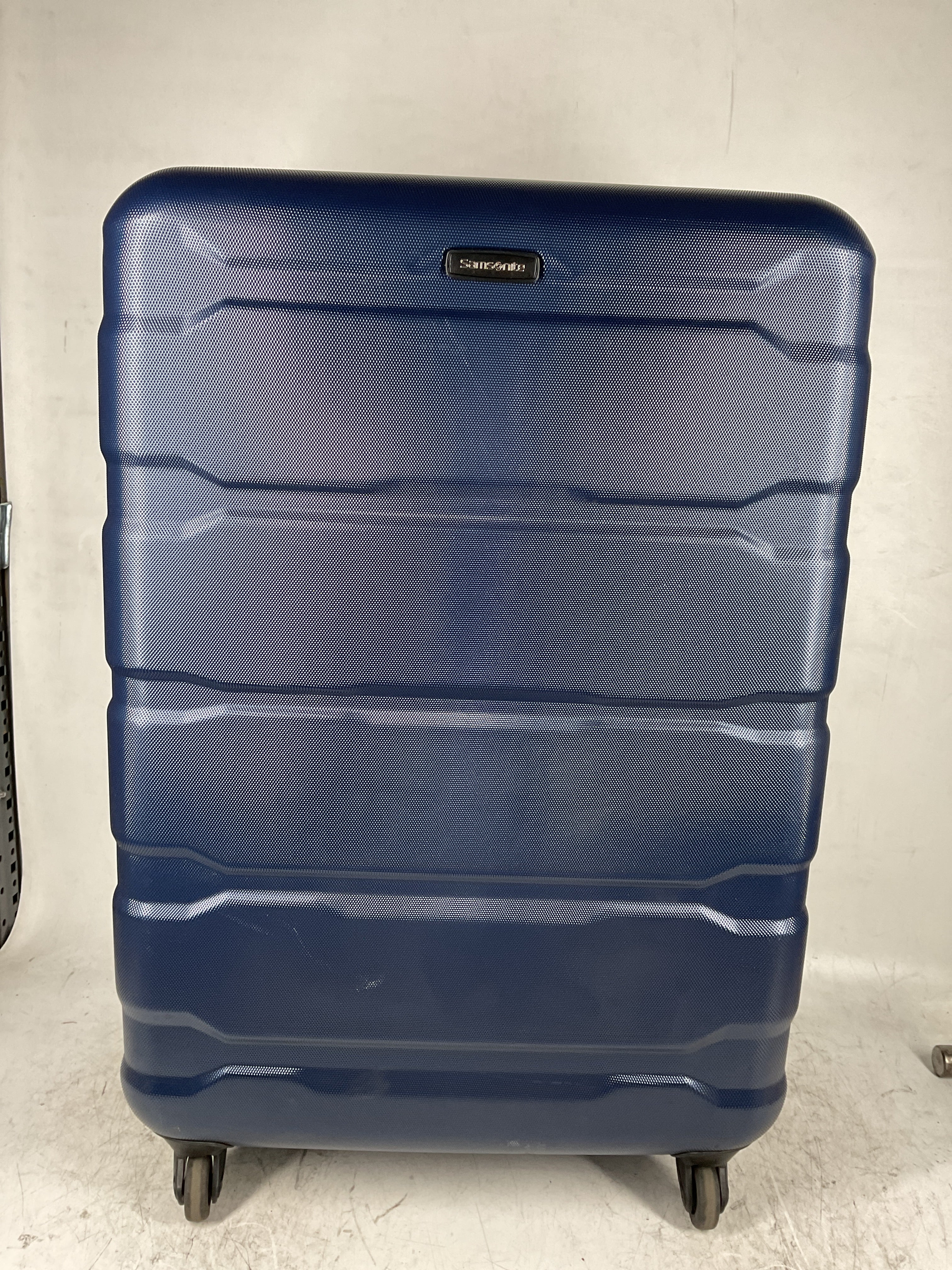 Samsonite Omni Pc Hardside Expandable Luggage with Spinner Wheels ( Navy , Checked-Large 28-Inch ) Navy Checked Large 28 Inch U65
