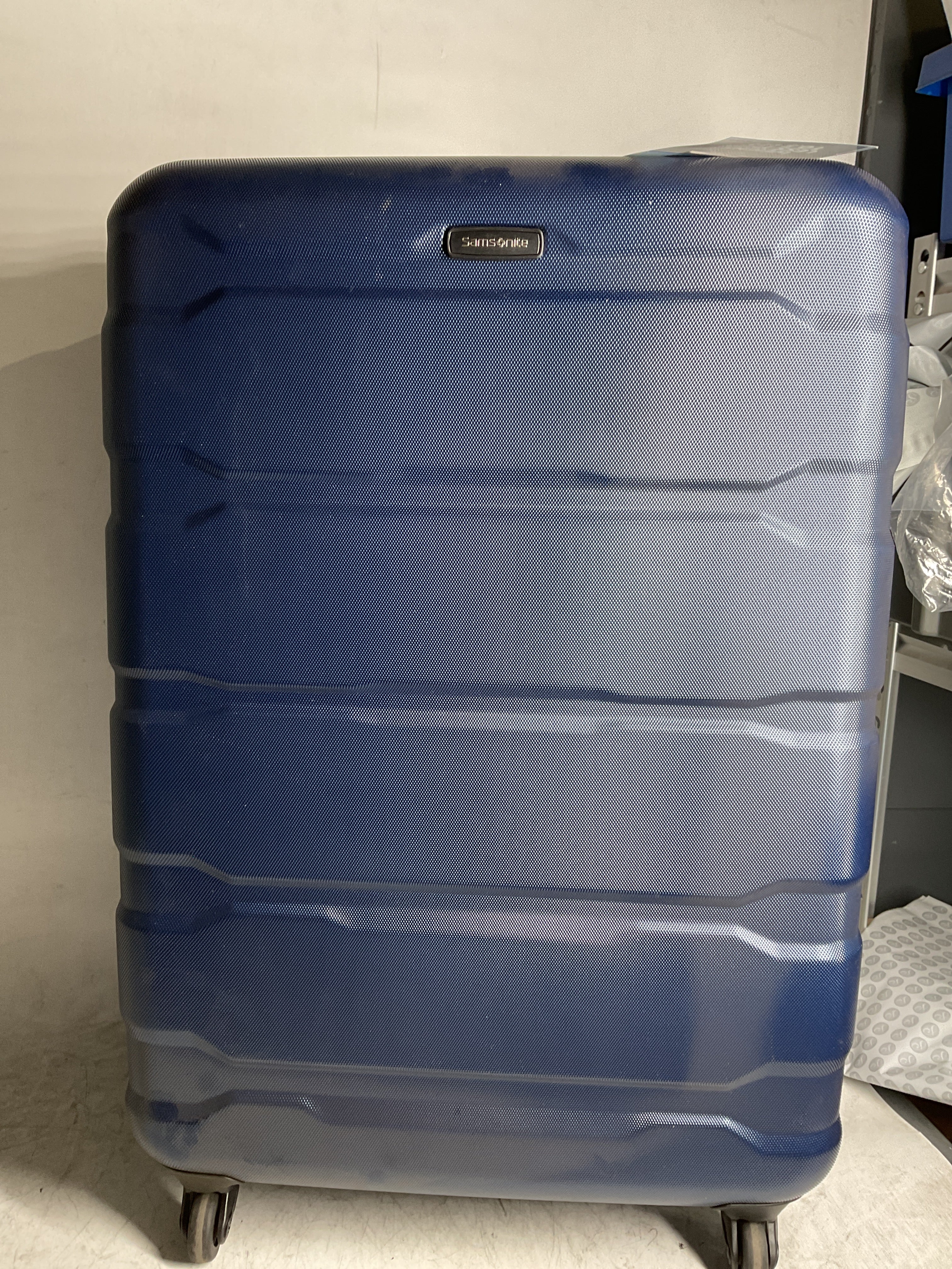 Samsonite Omni Pc Hardside Expandable Luggage with Spinner Wheels ( Navy , Checked-Large 28-Inch ) Navy Checked Large 28 Inch U69