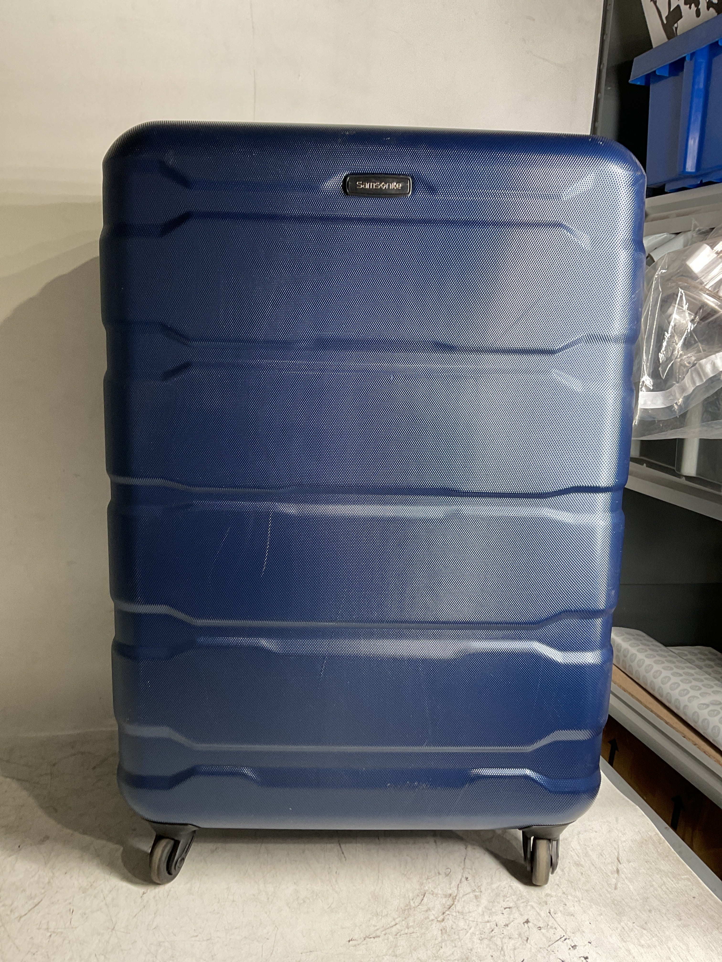 Samsonite Omni Pc Hardside Expandable Luggage with Spinner Wheels ( Navy , Checked-Large 28-Inch ) Navy Checked Large 28 Inch U72