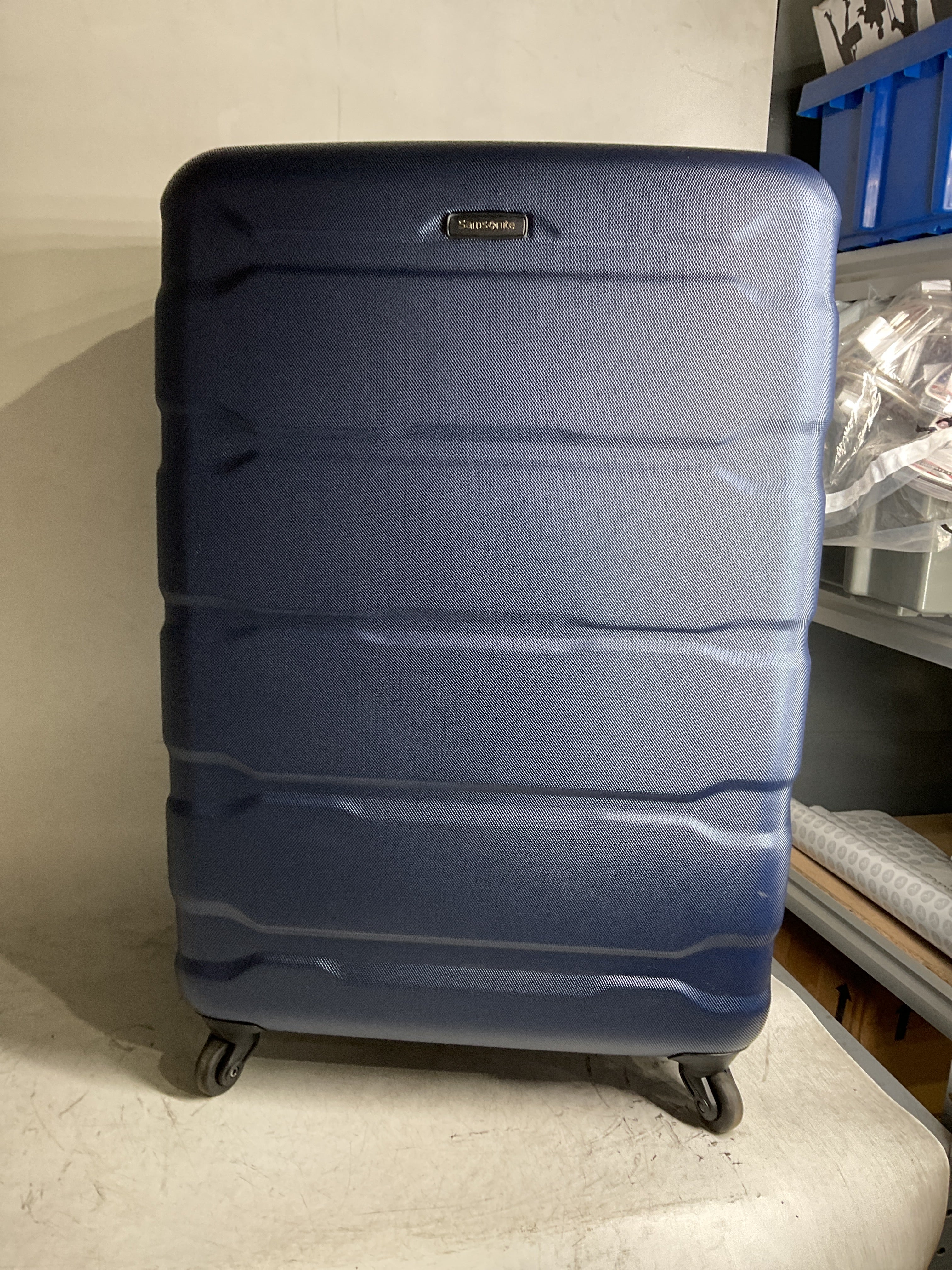 Samsonite Omni Pc Hardside Expandable Luggage with Spinner Wheels ( Navy , Checked-Large 28-Inch ) Navy Checked Large 28 Inch U73