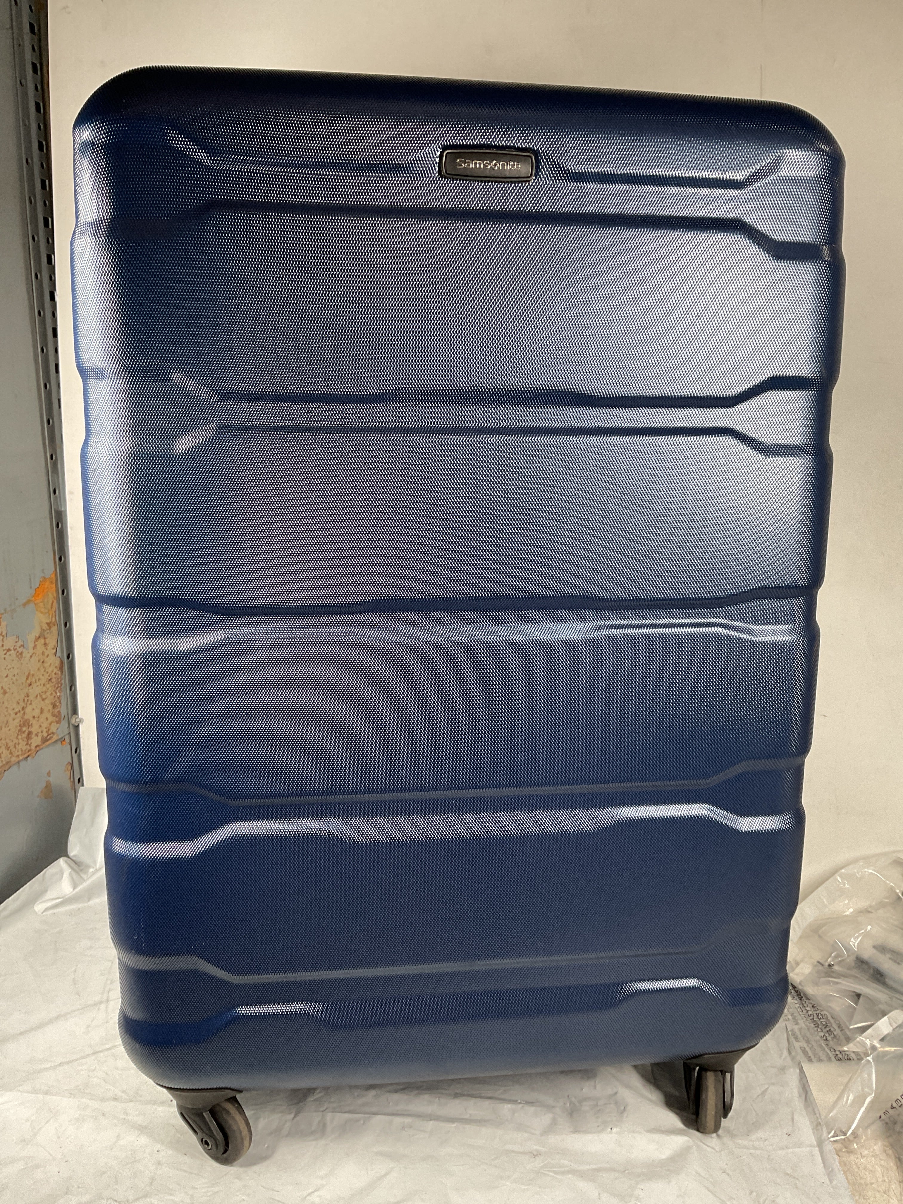 Samsonite Omni Checked-Large 28-Inch PC Hardside Expandable Luggage with Spinner Wheels ( Navy , Checked-Large 28-Inch ) Navy Checked Large 28 Inch U96