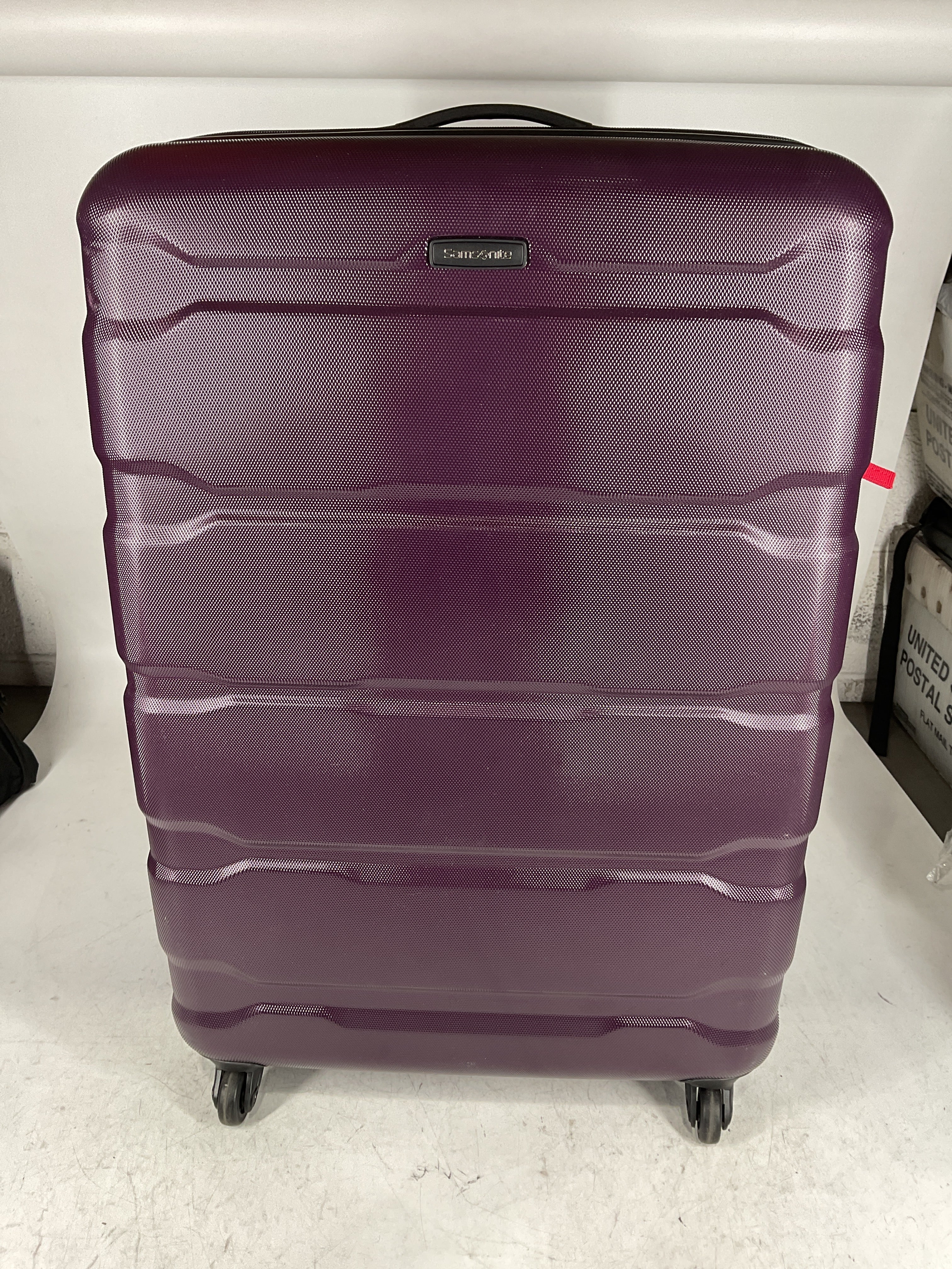 Samsonite Omni Pc Hardside Expandable Luggage with Spinner Wheels U16