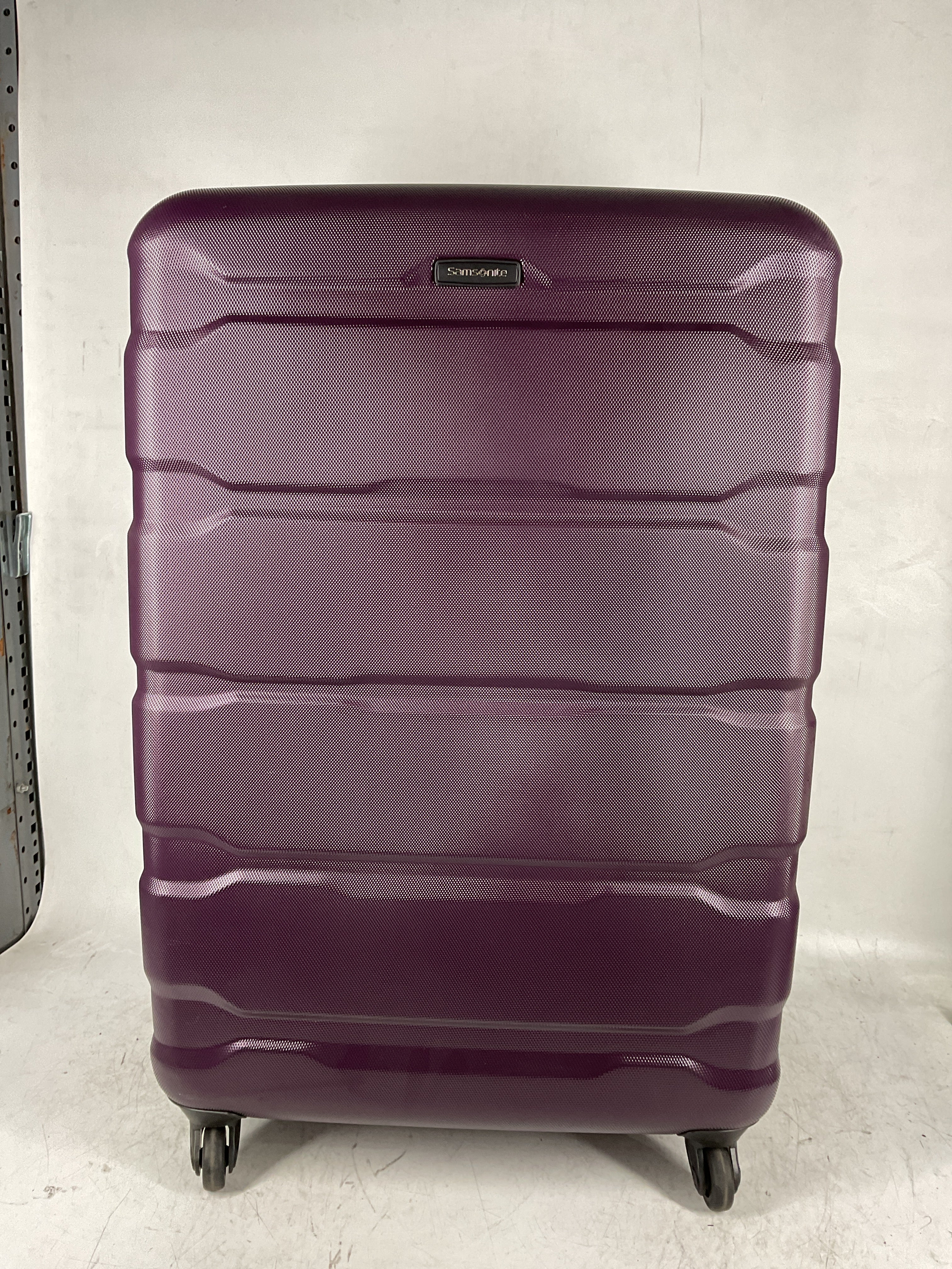 Samsonite Omni Pc Hardside Expandable Luggage with Spinner Wheels ( Purple , Checked-Large 28-Inch ) Purple Checked Large 28 Inch U43