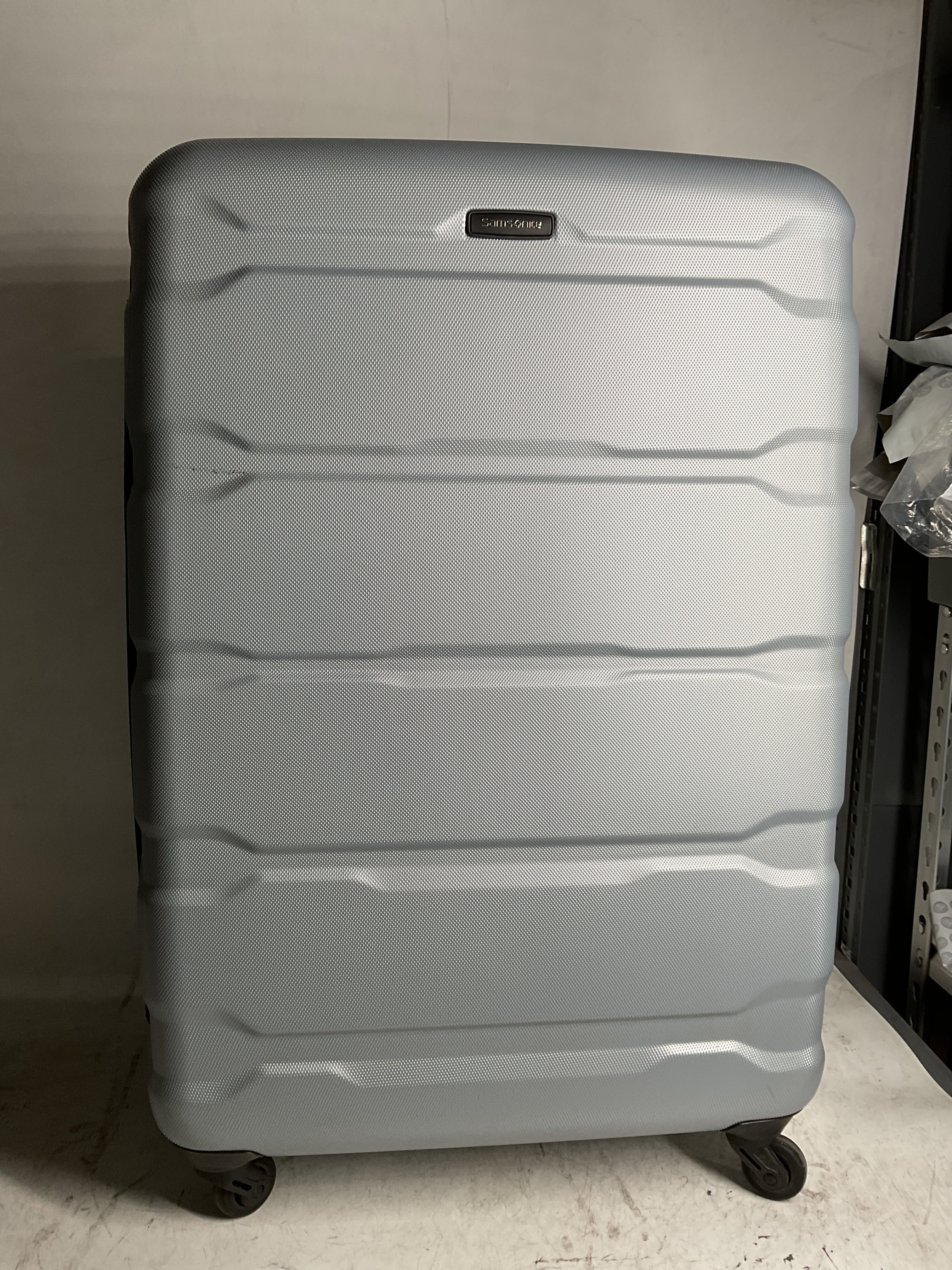 Samsonite Omni Pc Hardside Expandable Luggage with Spinner Wheels ( Silver , Checked-Large 28-Inch ) Silver Checked Large 28 Inch U8