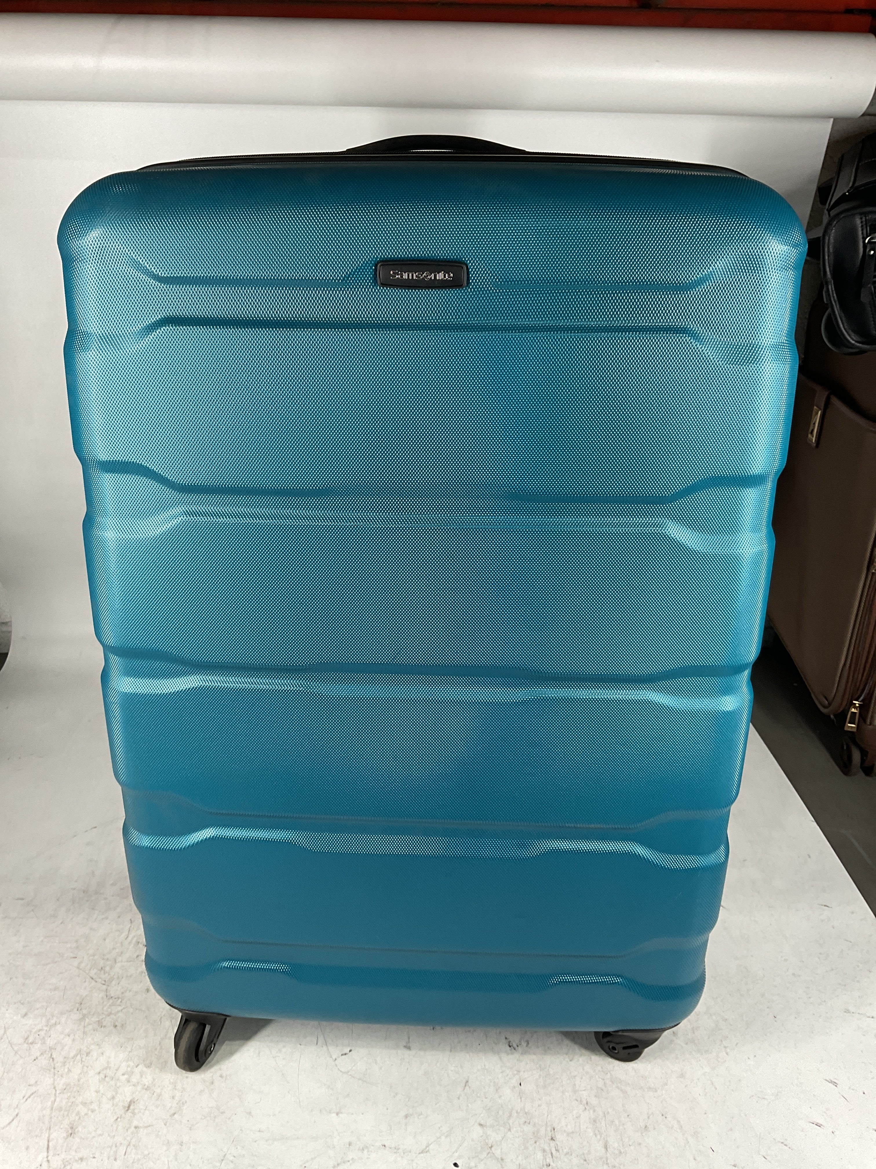 Samsonite Omni Pc Hardside Expandable Luggage with Spinner Wheels U1