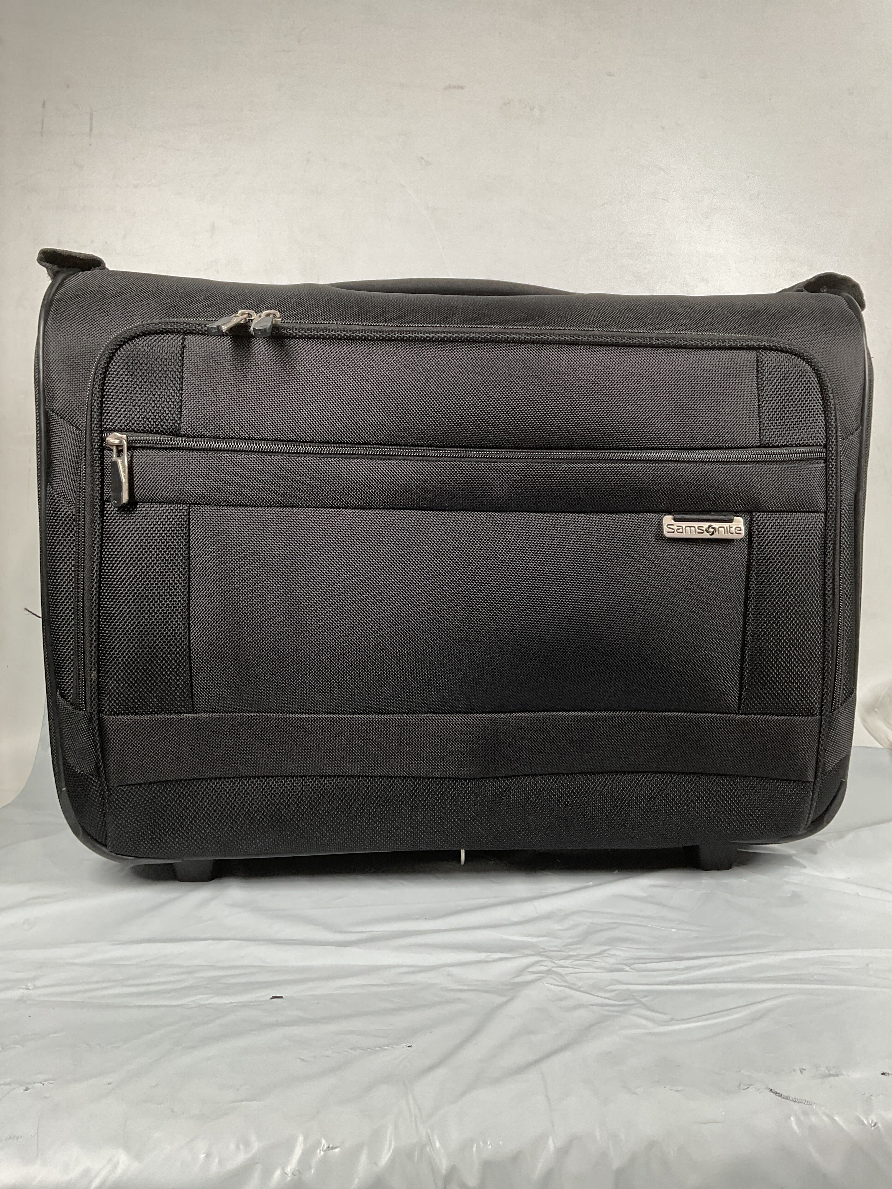 Samsonite Solyte Softside Carry-On Wheeled Garment Bag ( Black , One Size ) Black One Size U1