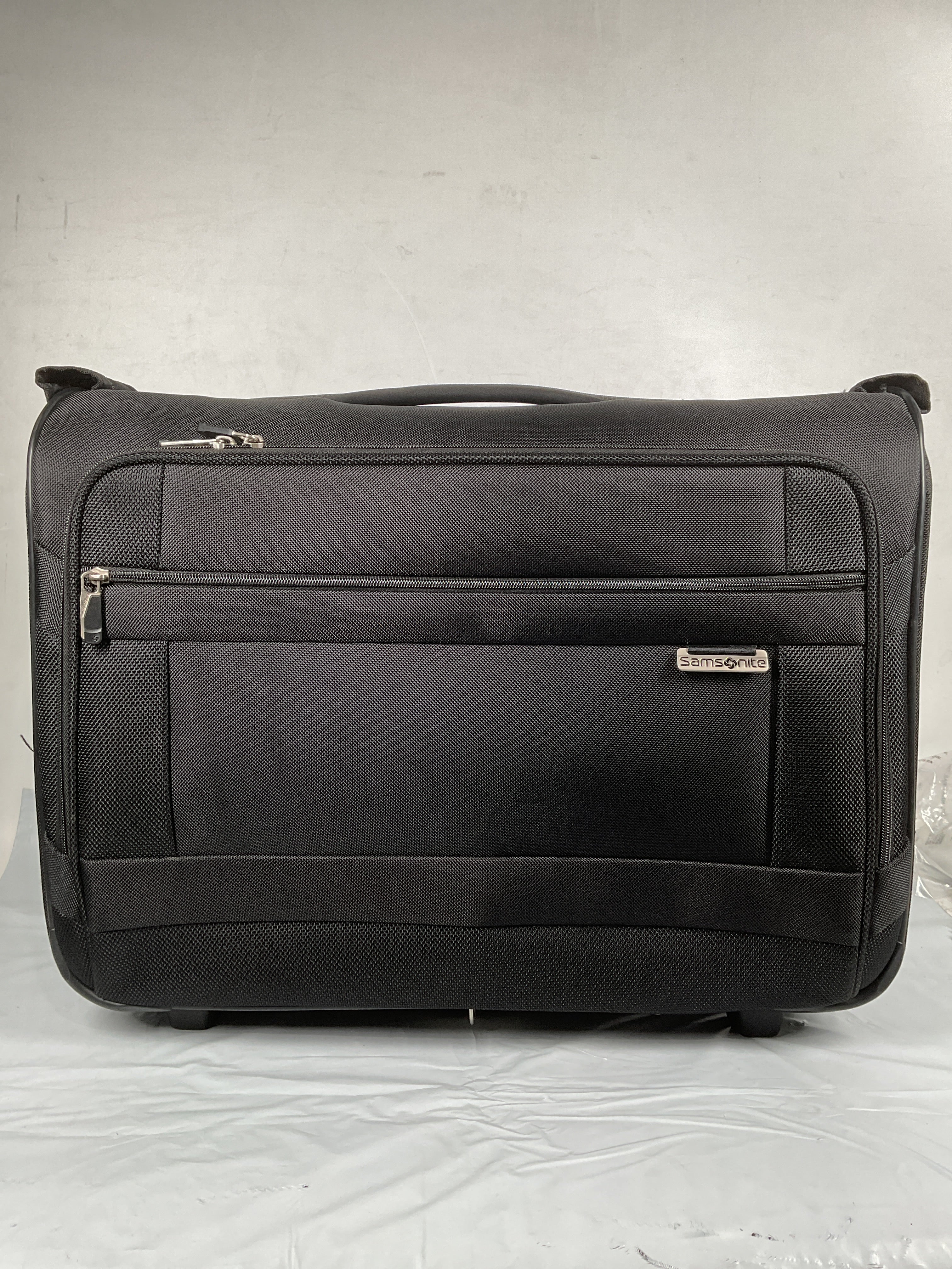 Samsonite Solyte Softside Carry-On Wheeled Garment Bag ( Black , One Size ) Black One Size U1
