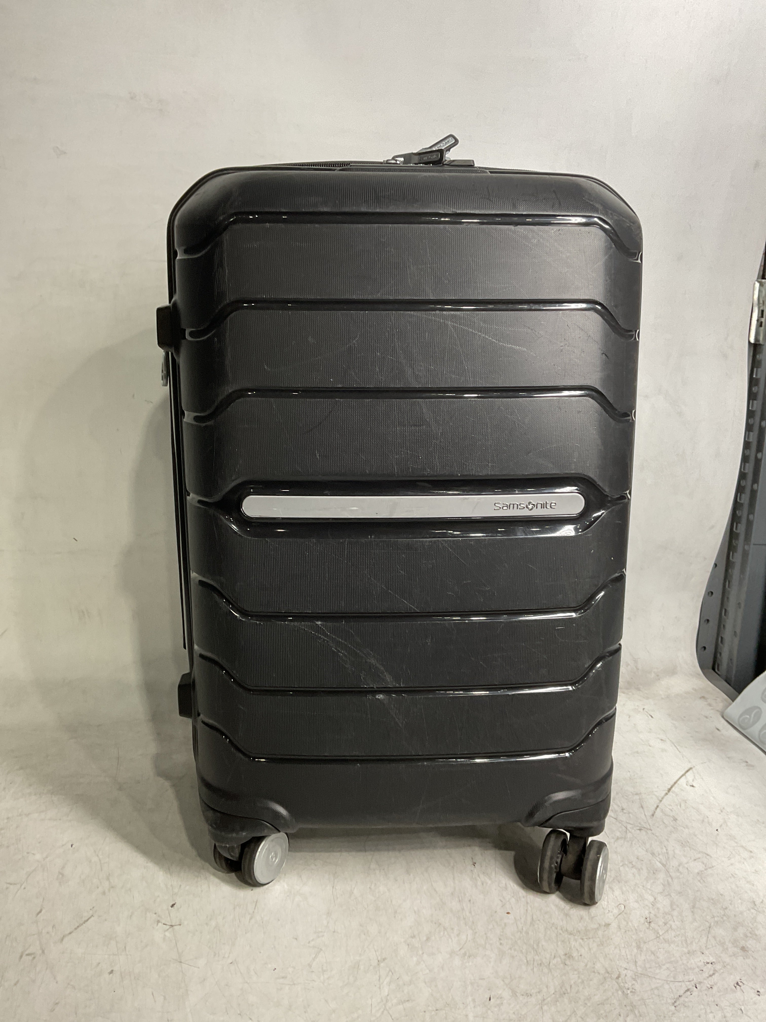 Samsonite Freeform Hardside Expandable with Double Spinner Wheels ( Black , Carry-On 21-Inch ) Black Carry On 21 Inch U13