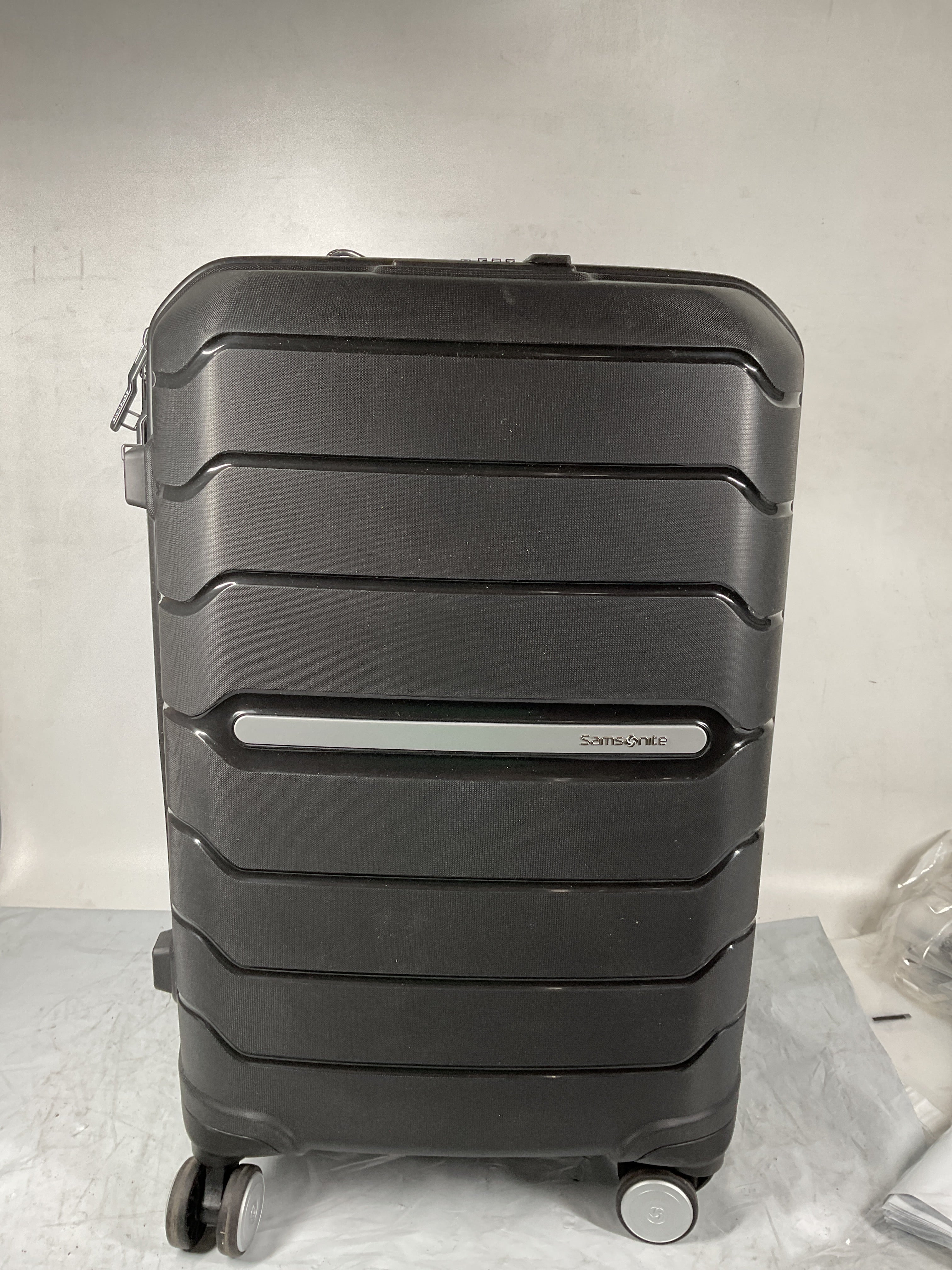 Samsonite Freeform Hardside Expandable with Double Spinner Wheels ( Black , Carry-on Spinner ) Black Carry On Spinner U29