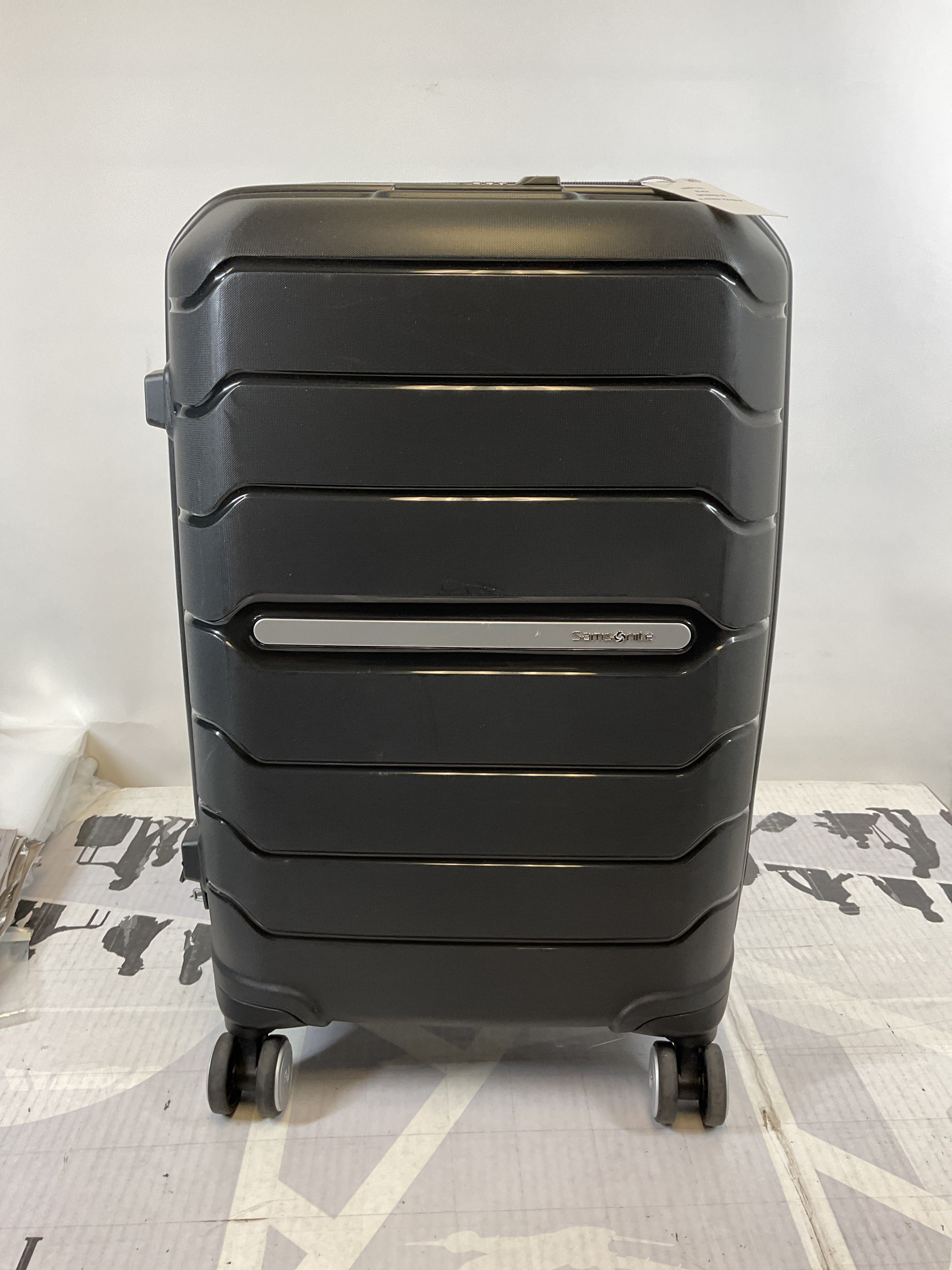 Samsonite Freeform Hardside Expandable with Double Spinner Wheels ( Black , Carry-on Spinner ) Black Carry On Spinner U36