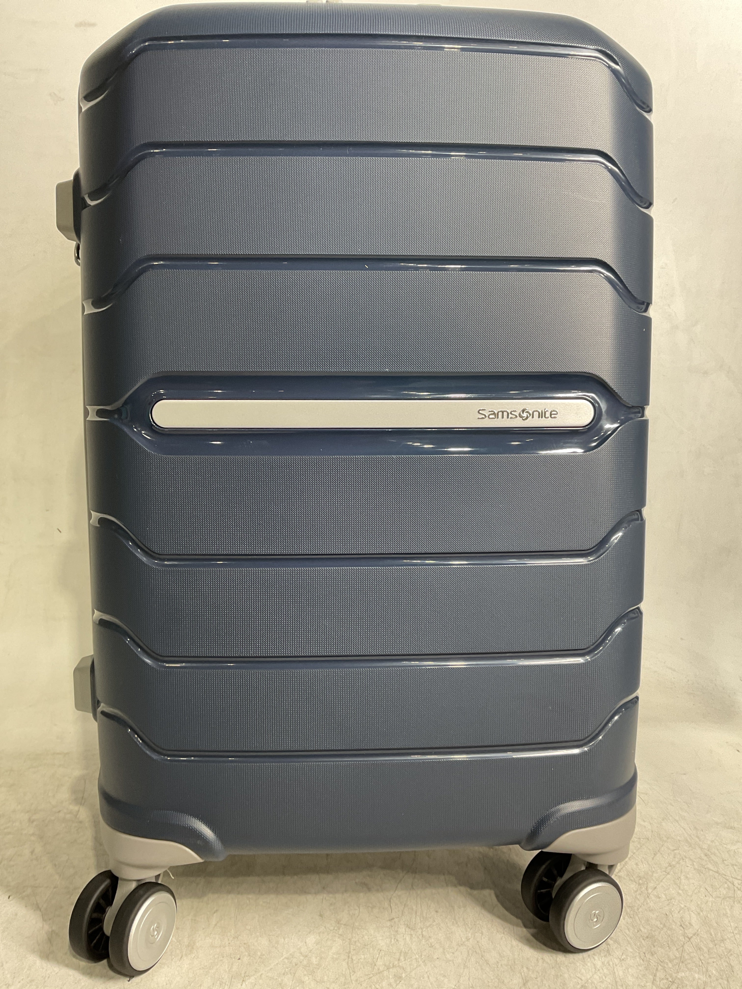 Samsonite Freeform Hardside Expandable with Double Spinner Wheels ( Navy , Carry-On 21-Inch ) Navy Carry On 21 Inch U15
