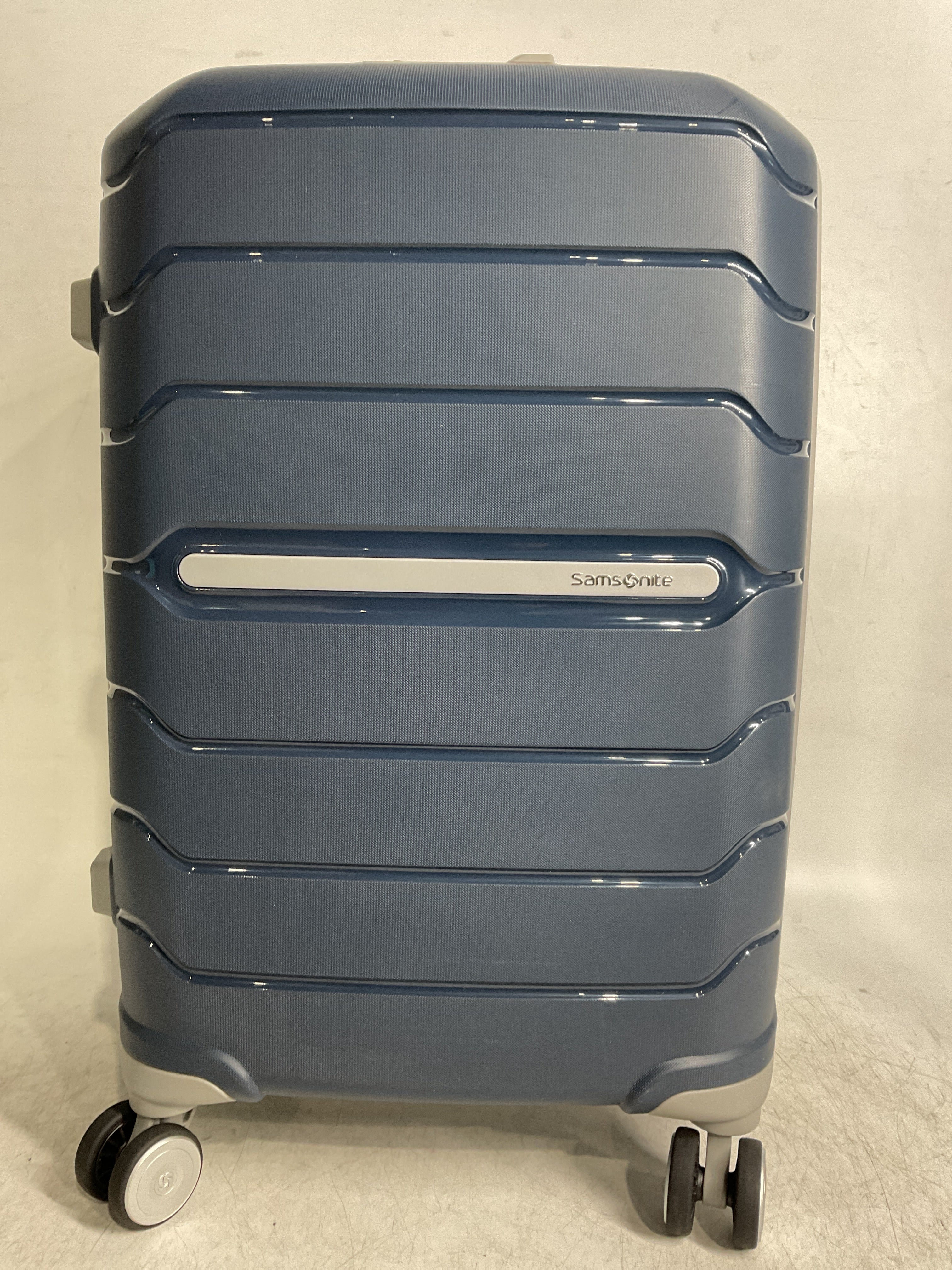 Samsonite Freeform Hardside Expandable with Double Spinner Wheels ( Navy , Carry-On 21-Inch ) Navy Carry On 21 Inch U16
