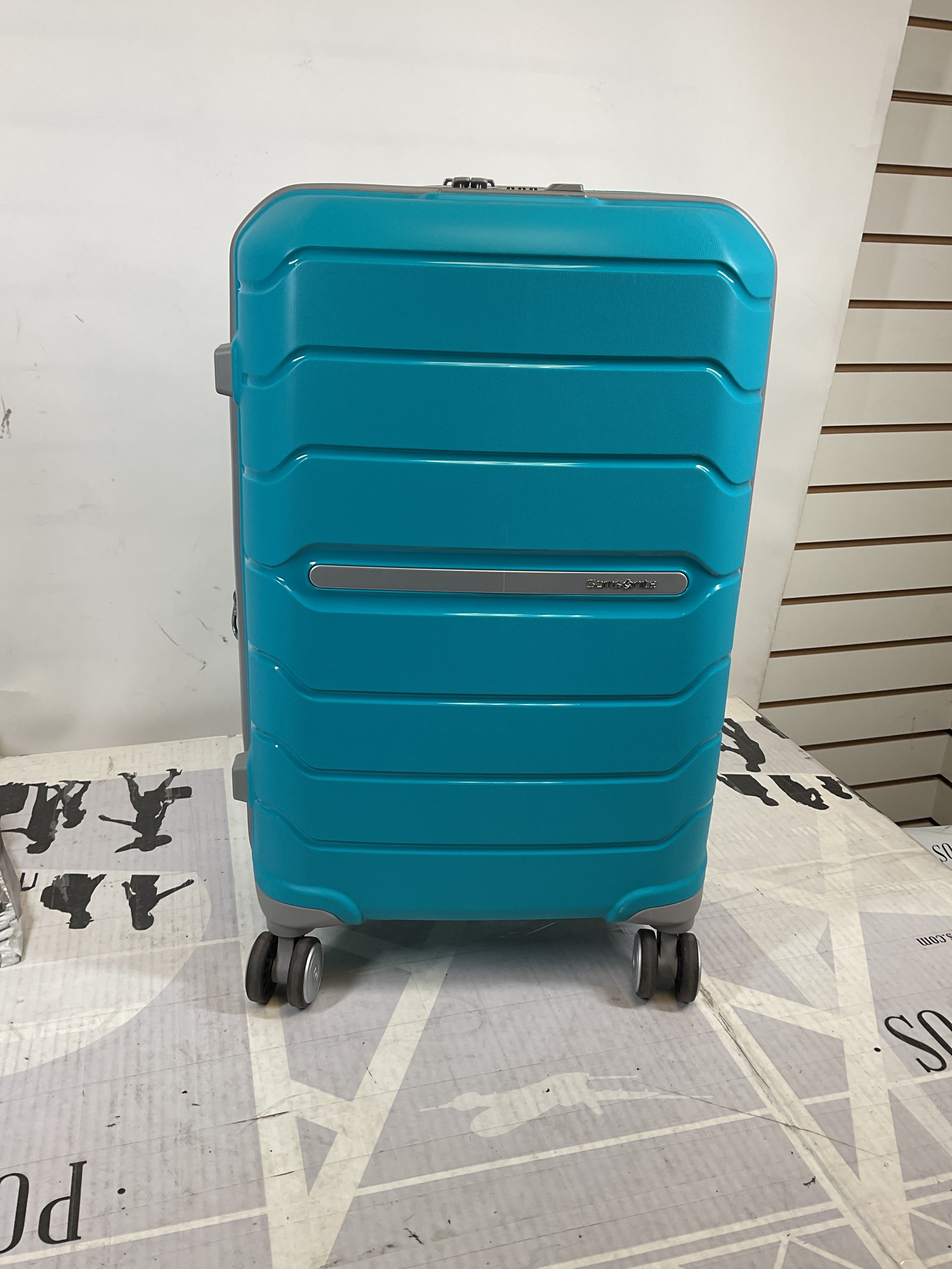 Samsonite Freeform Hardside Expandable with Double Spinner Wheels ( Ocean Blue , Carry-on Spinner ) Ocean Blue Carry On Spinner U13
