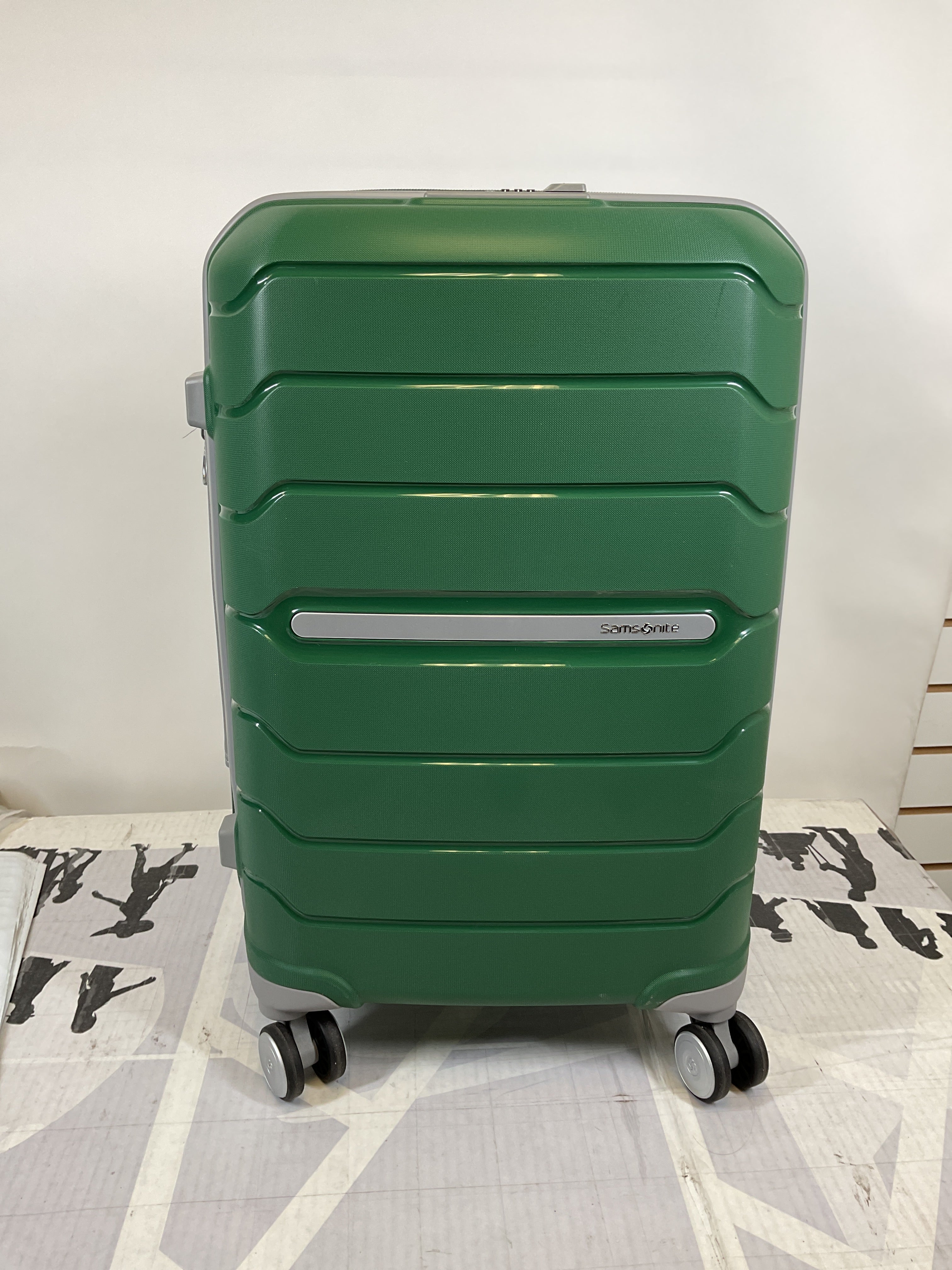 Samsonite Freeform Hardside Expandable with Double Spinner Wheels ( Pine Green , Carry-on Spinner ) Pine Green Carry On Spinner U10