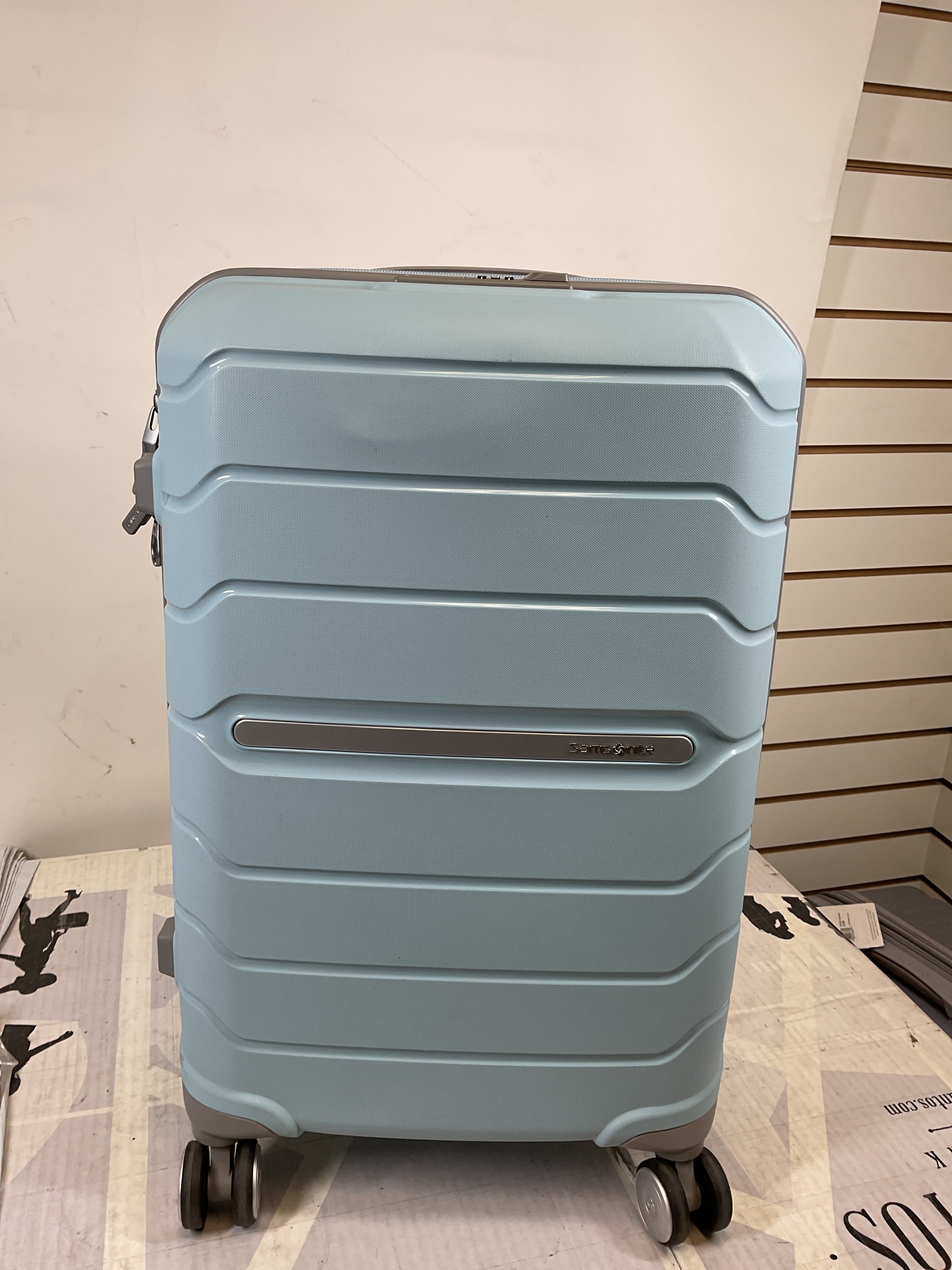 Samsonite Freeform Hardside Expandable with Double Spinner Wheels ( Sky Blue , Carry-on Spinner ) Sky Blue Carry On Spinner U4