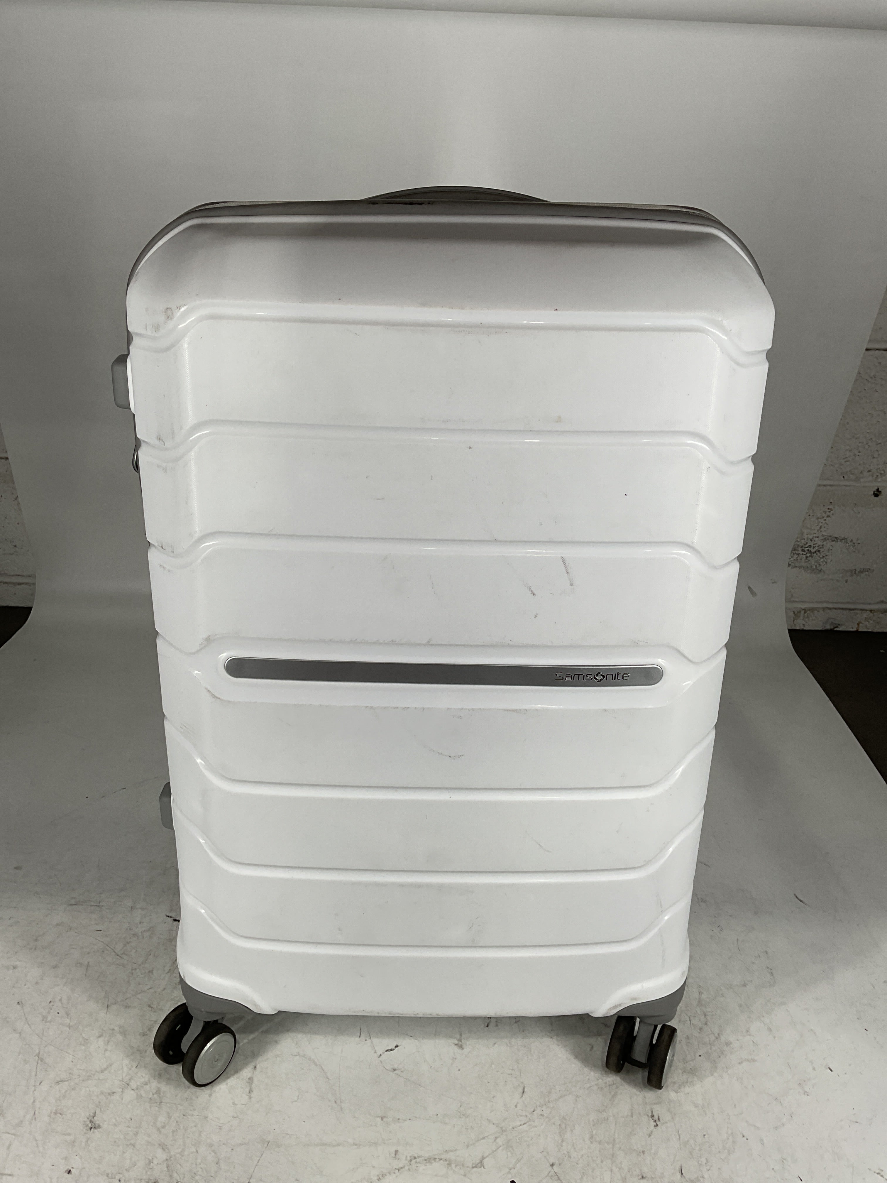 Samsonite Freeform Hardside 24-Inch Spinner U1