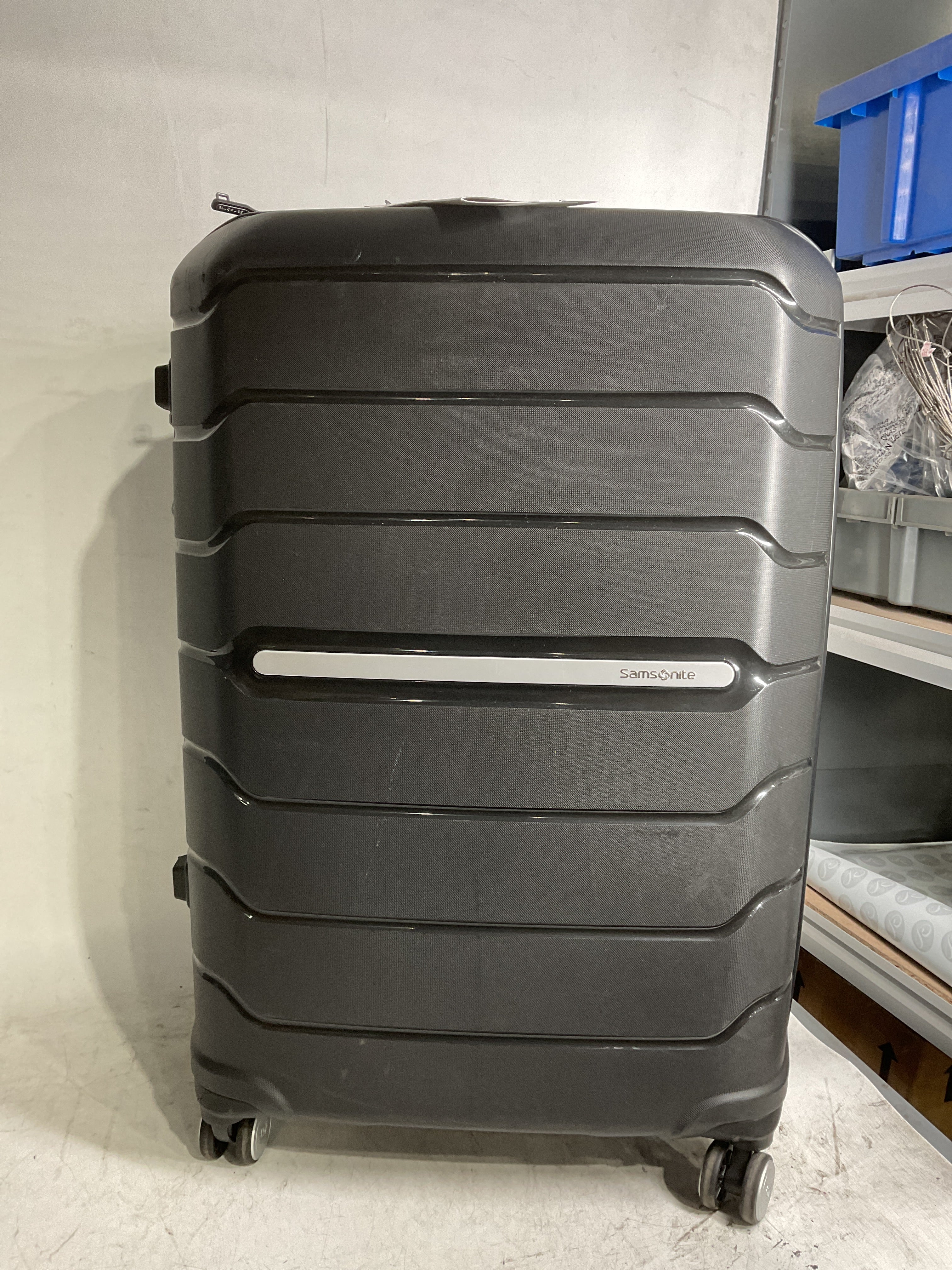 Samsonite Freeform Hardside Expandable with Double Spinner Wheels ( Black , Checked-Large 28-Inch ) Black Checked Large 28 Inch U14