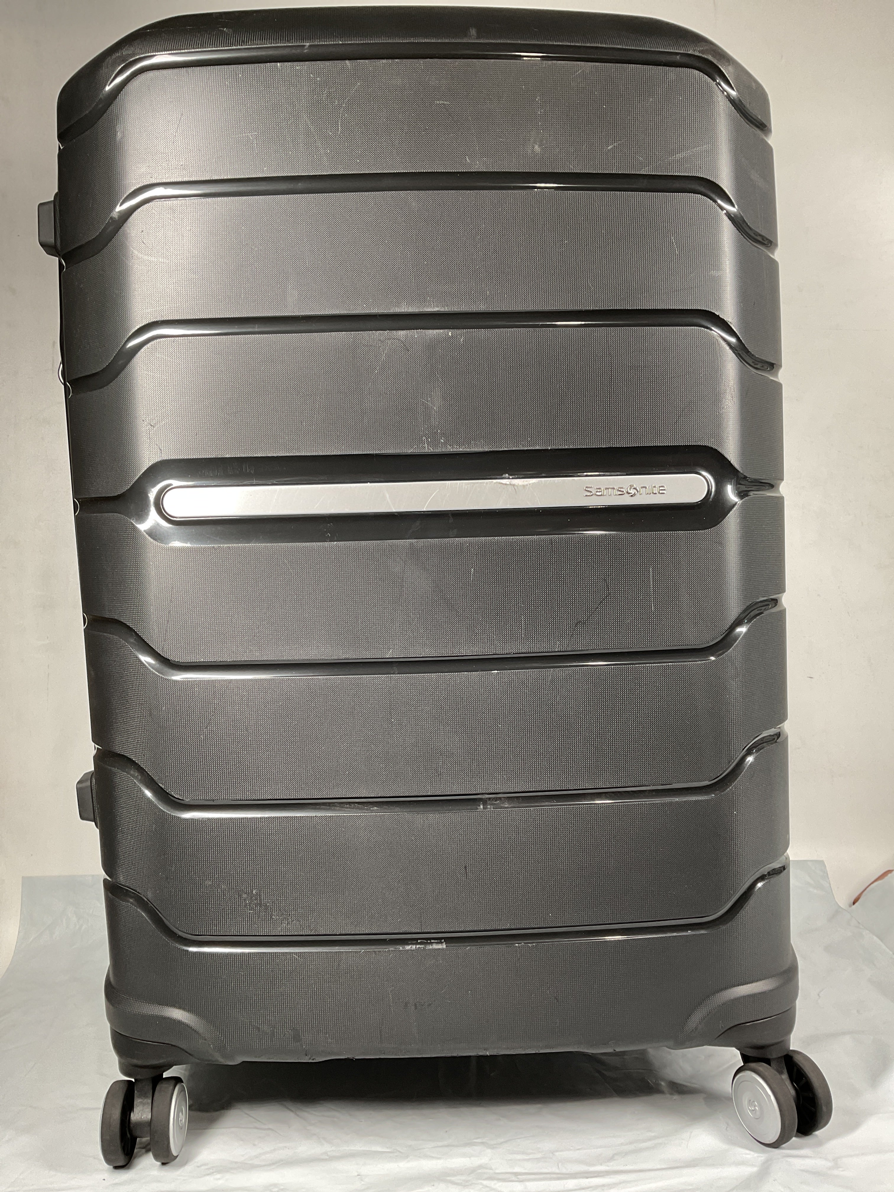 Samsonite Freeform Hardside Expandable with Double Spinner Wheels ( Black , Checked-Large Spinner ) Black Checked Large Spinner U27