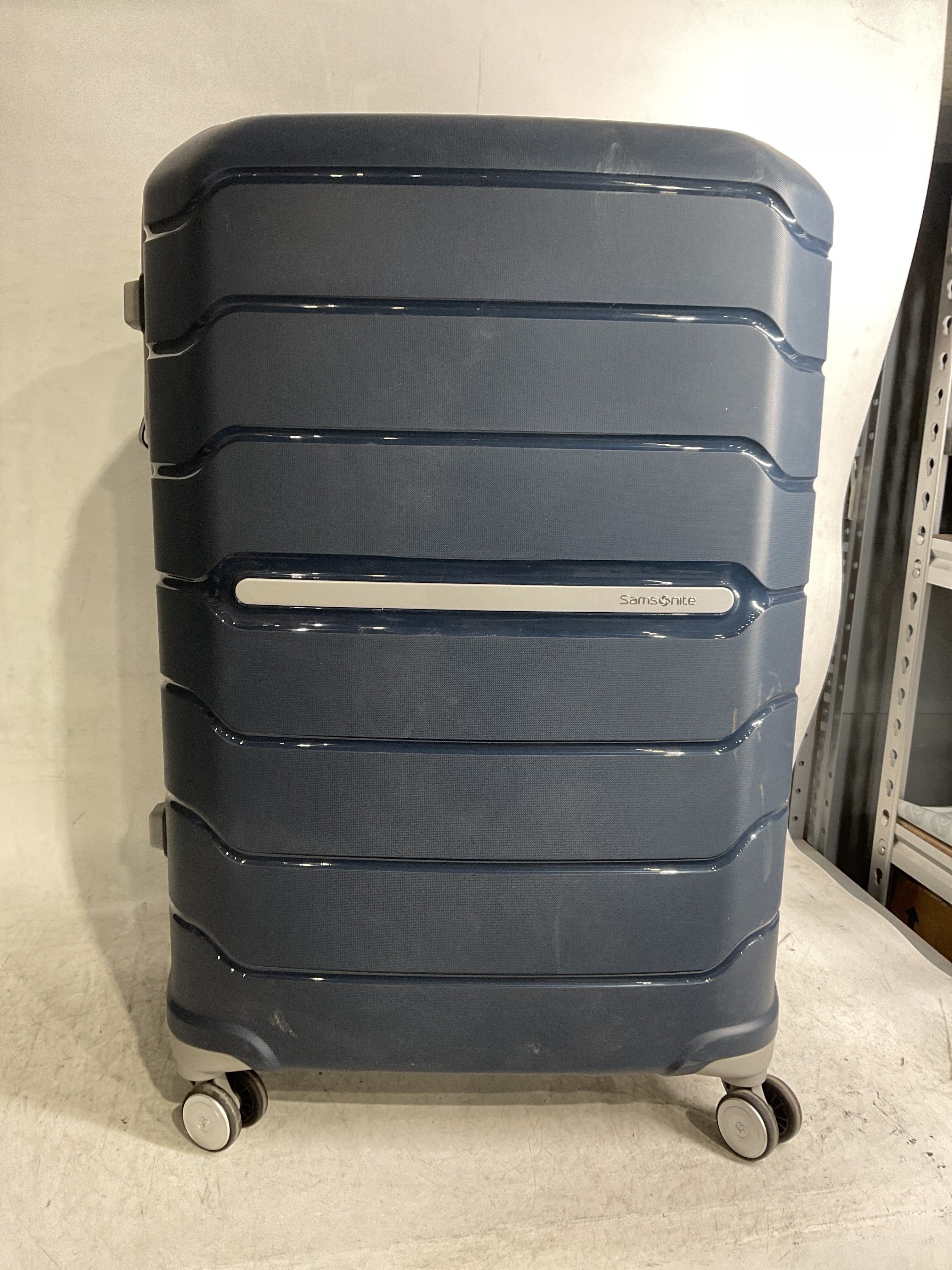Samsonite Freeform Hardside Expandable with Double Spinner Wheels ( Navy , Checked-Large 28-Inch ) Navy Checked Large 28 Inch U11