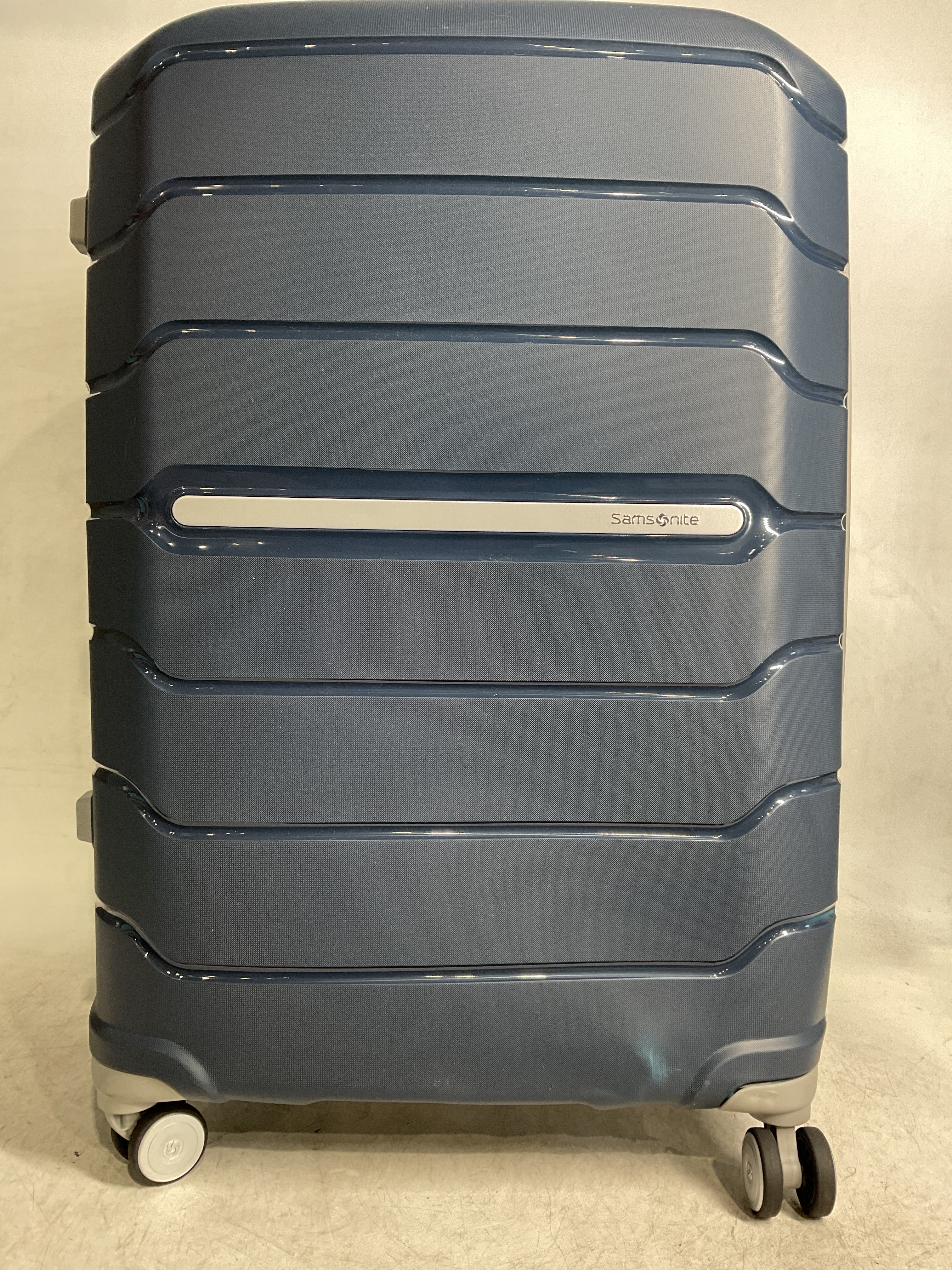 Samsonite Freeform Hardside Expandable with Double Spinner Wheels ( Navy , Checked-Large 28-Inch ) Navy Checked Large 28 Inch U14