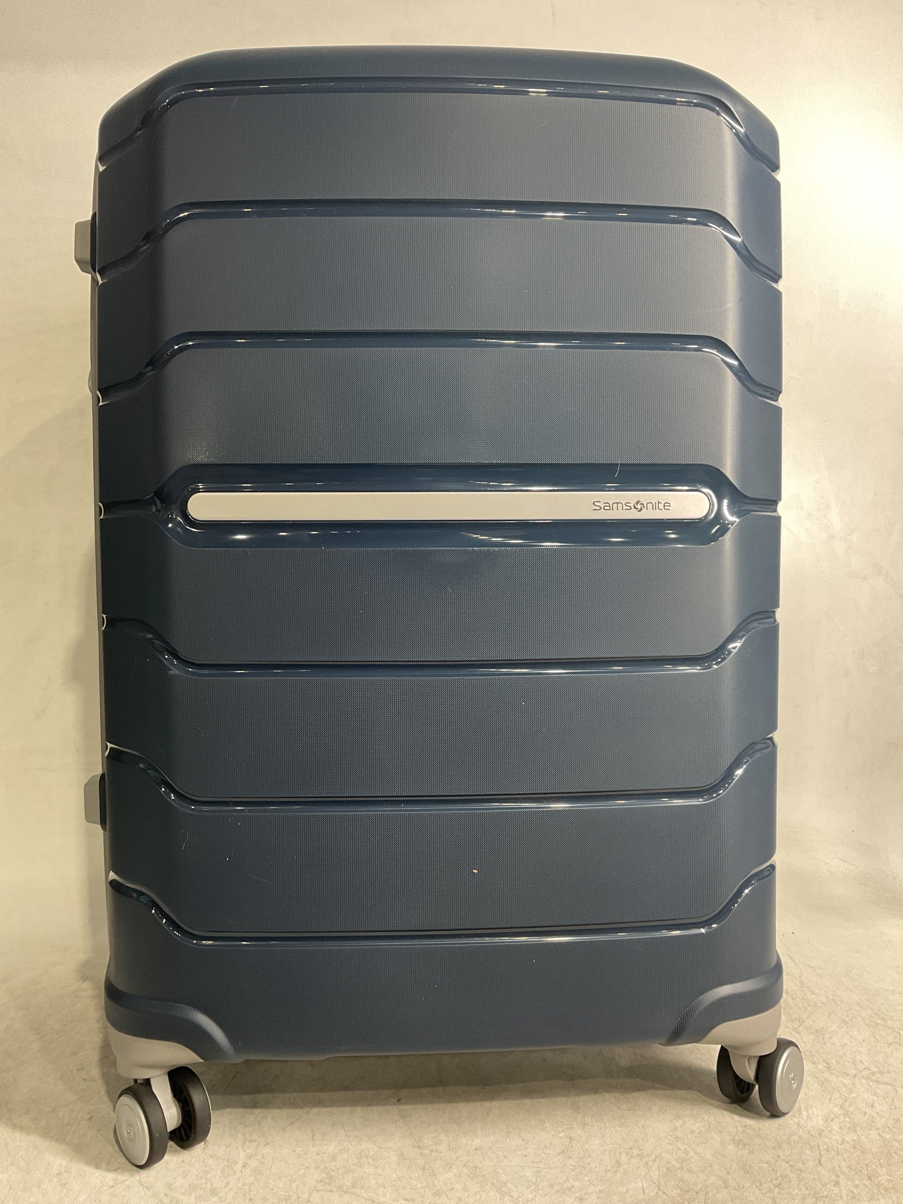 Samsonite Freeform Hardside Expandable with Double Spinner Wheels ( Navy , Checked-Large 28-Inch ) Navy Checked Large 28 Inch U16
