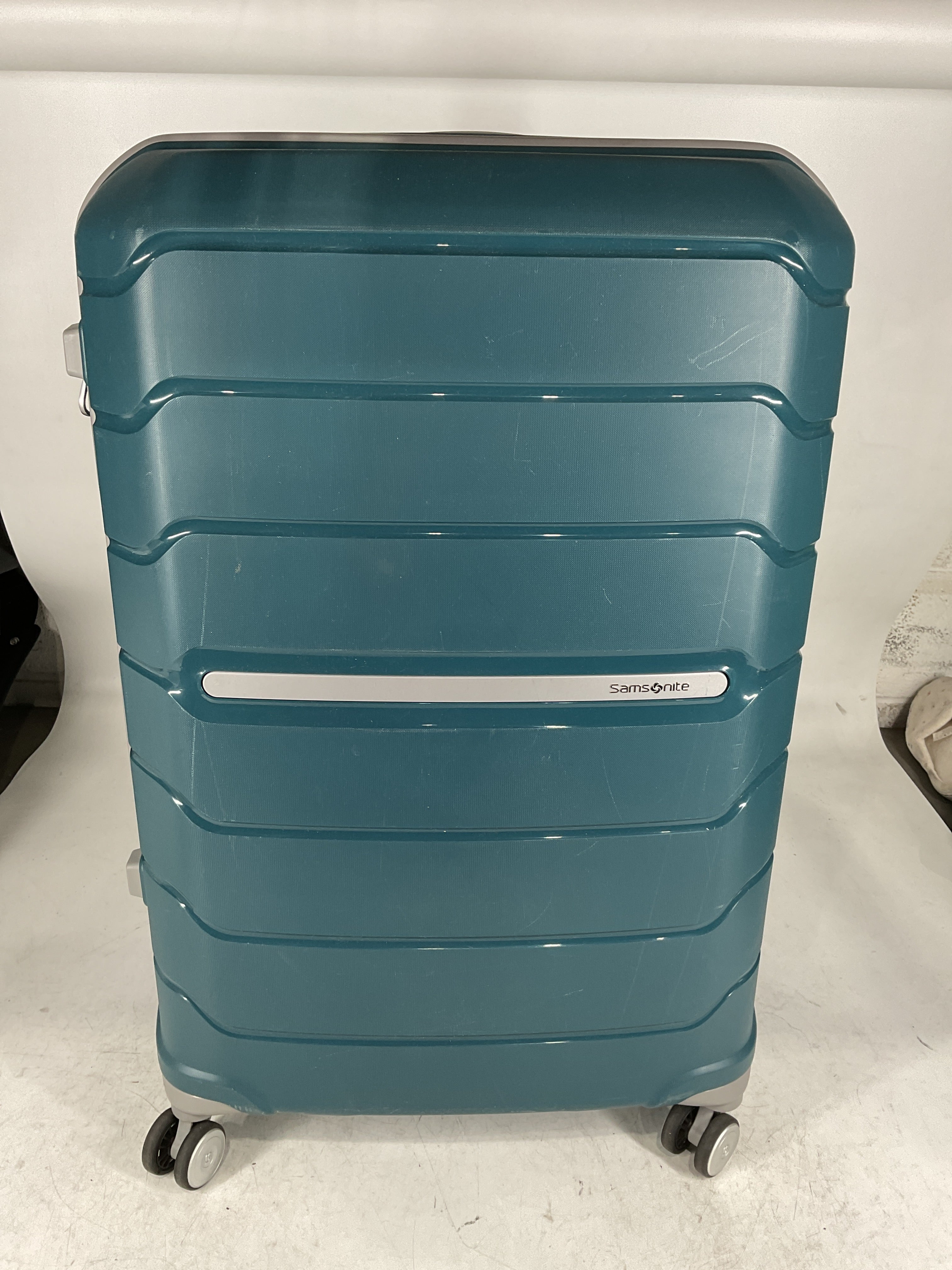 Samsonite Freeform Hardside 28-Inch Spinner U4