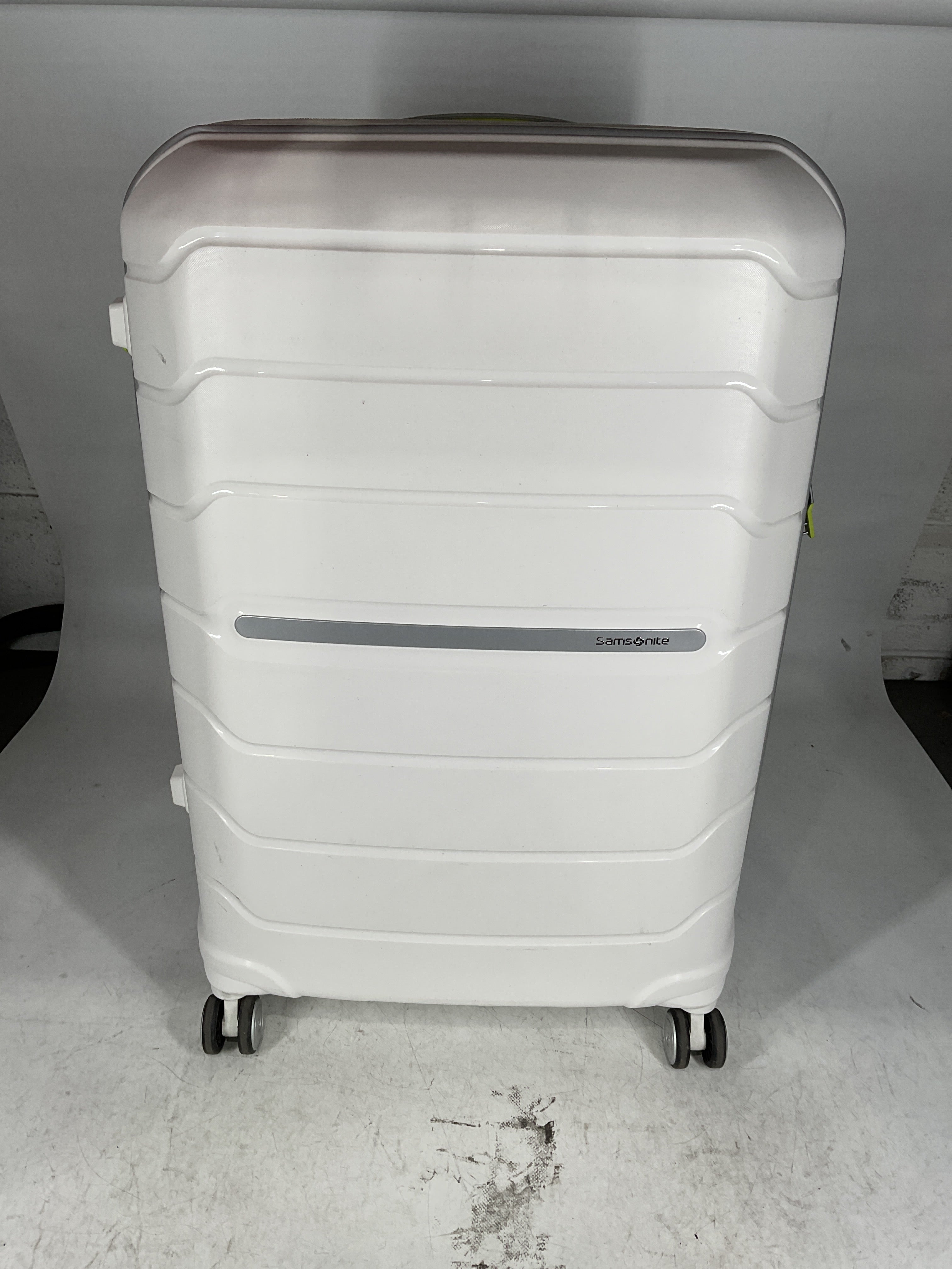 Samsonite Freeform Hardside 28-Inch Spinner U2