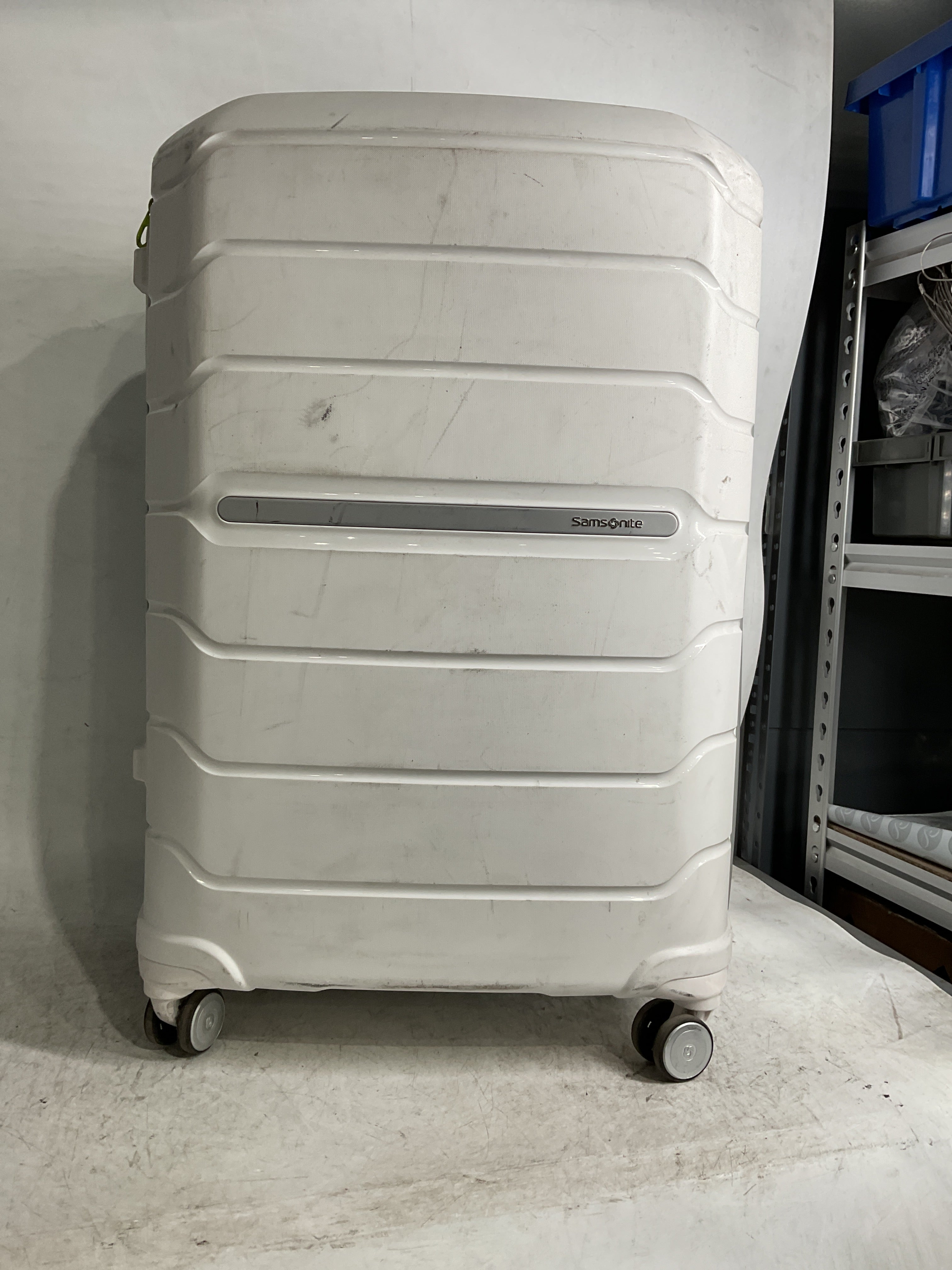 Samsonite Freeform Hardside Expandable with Double Spinner Wheels ( White/Grey , Checked-Large 28-Inch ) White/Grey Checked Large 28 Inch U6