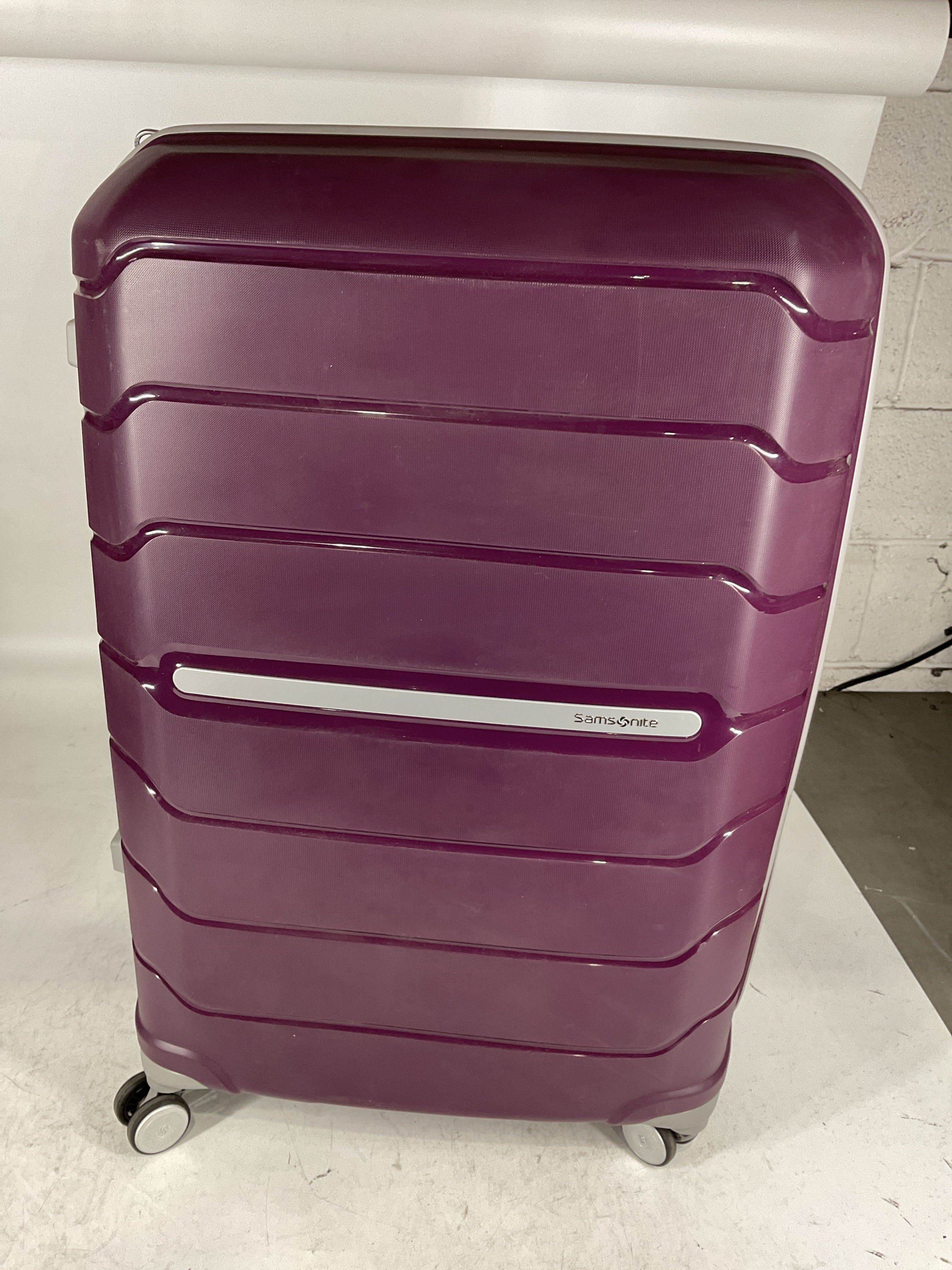 Samsonite Freeform Hardside 28-Inch Spinner U6